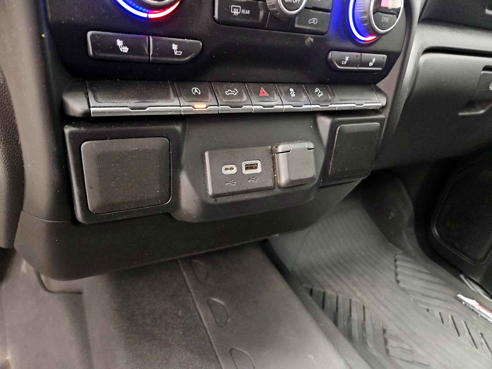 Thumbnail: 2020 Chevrolet Silverado 1500 - 18