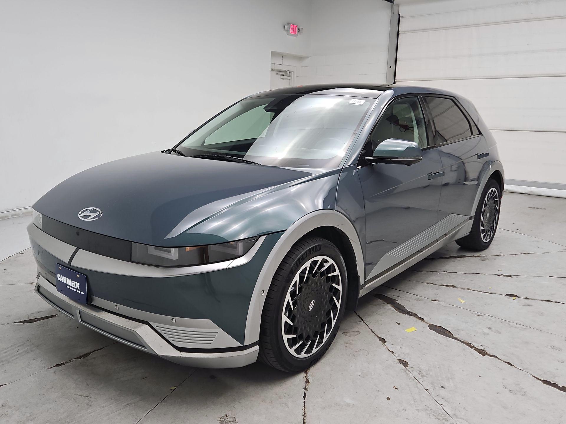 Thumbnail: 2023 Hyundai Ioniq 5 - 3