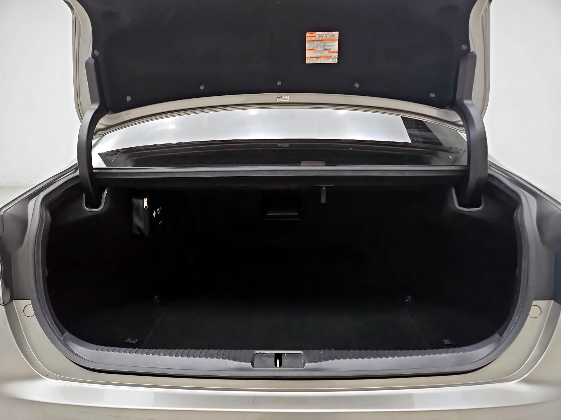 Thumbnail: 2017 Lexus GS - 20