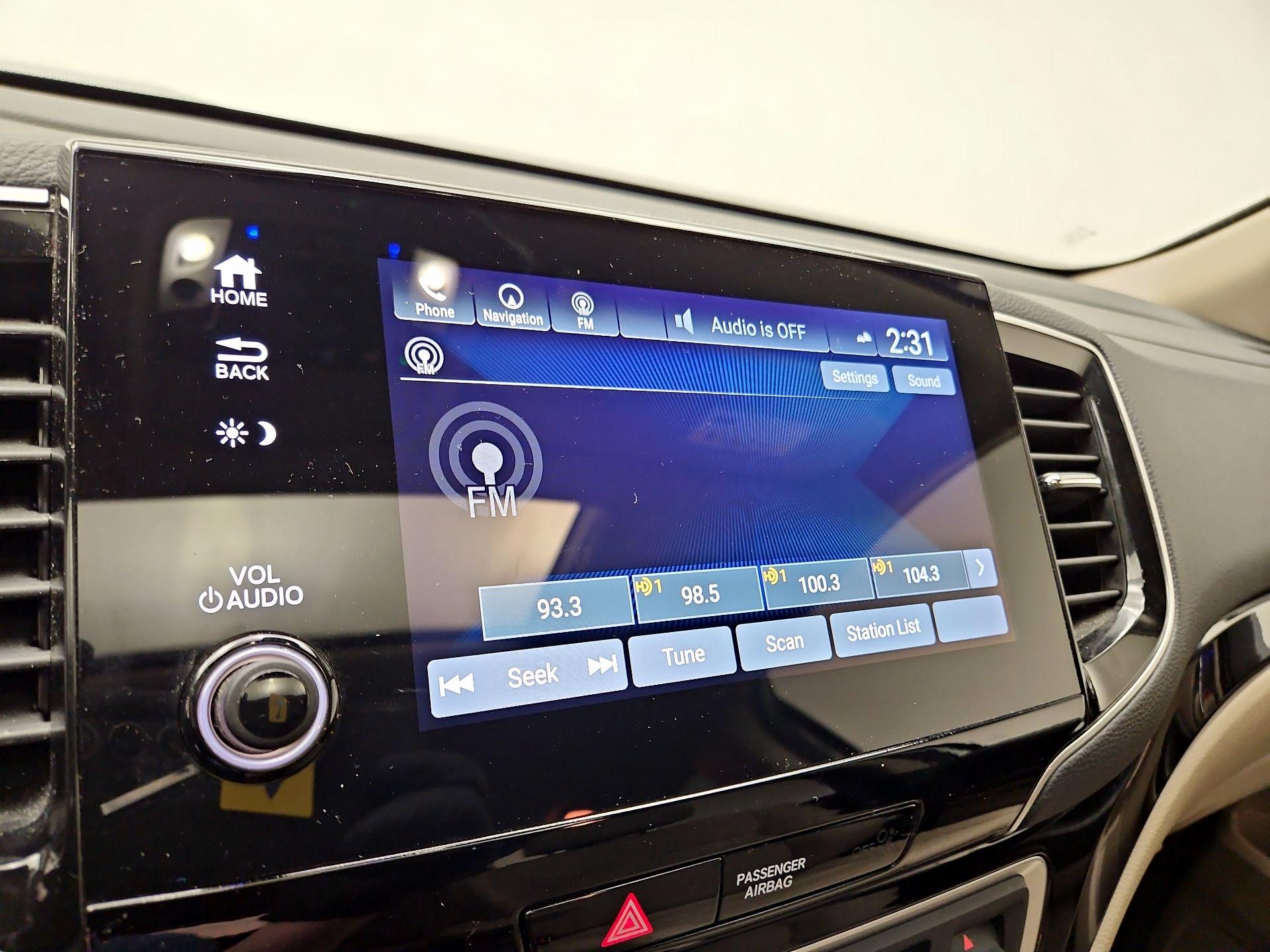 Thumbnail: 2019 Honda Pilot - 14