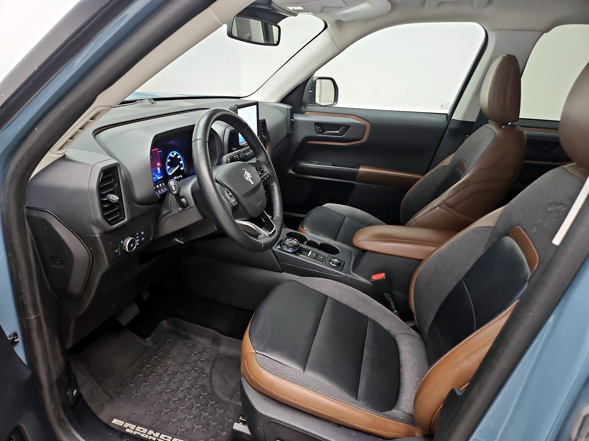 Thumbnail: 2022 Ford Bronco Sport - 11