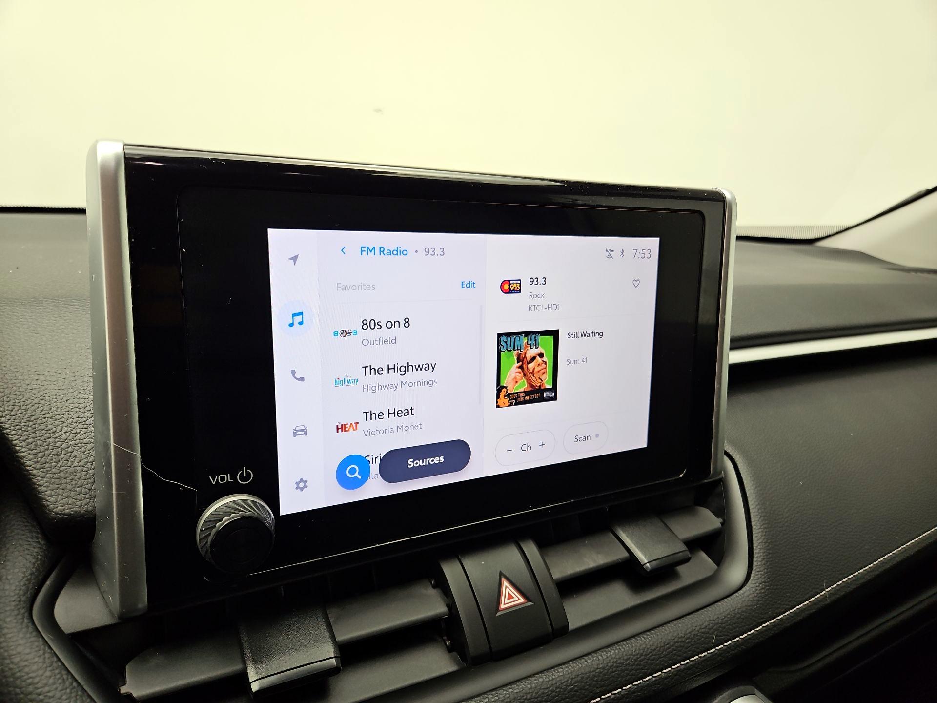 Thumbnail: 2023 Toyota RAV4 - 15