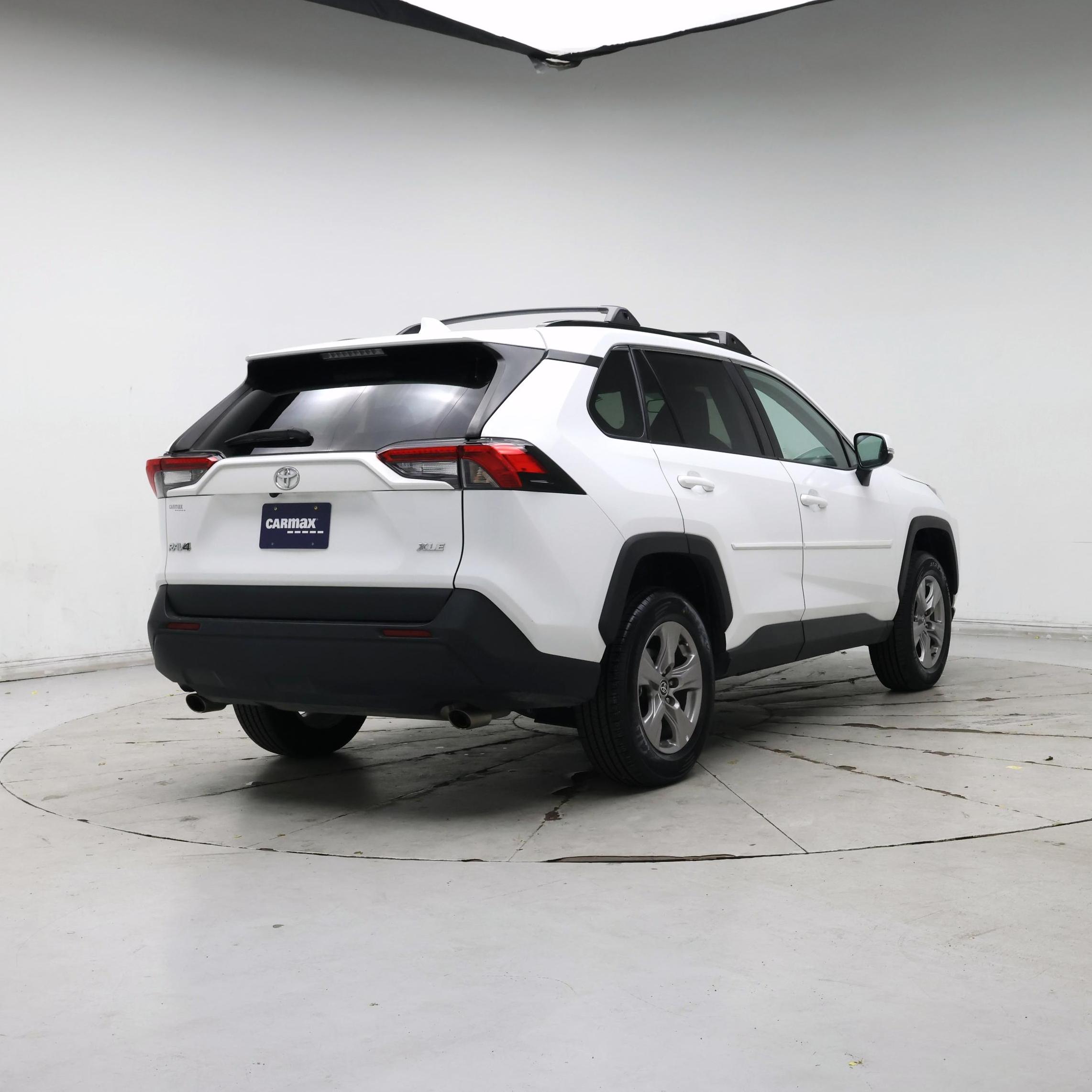 Thumbnail: 2023 Toyota RAV4 - 8