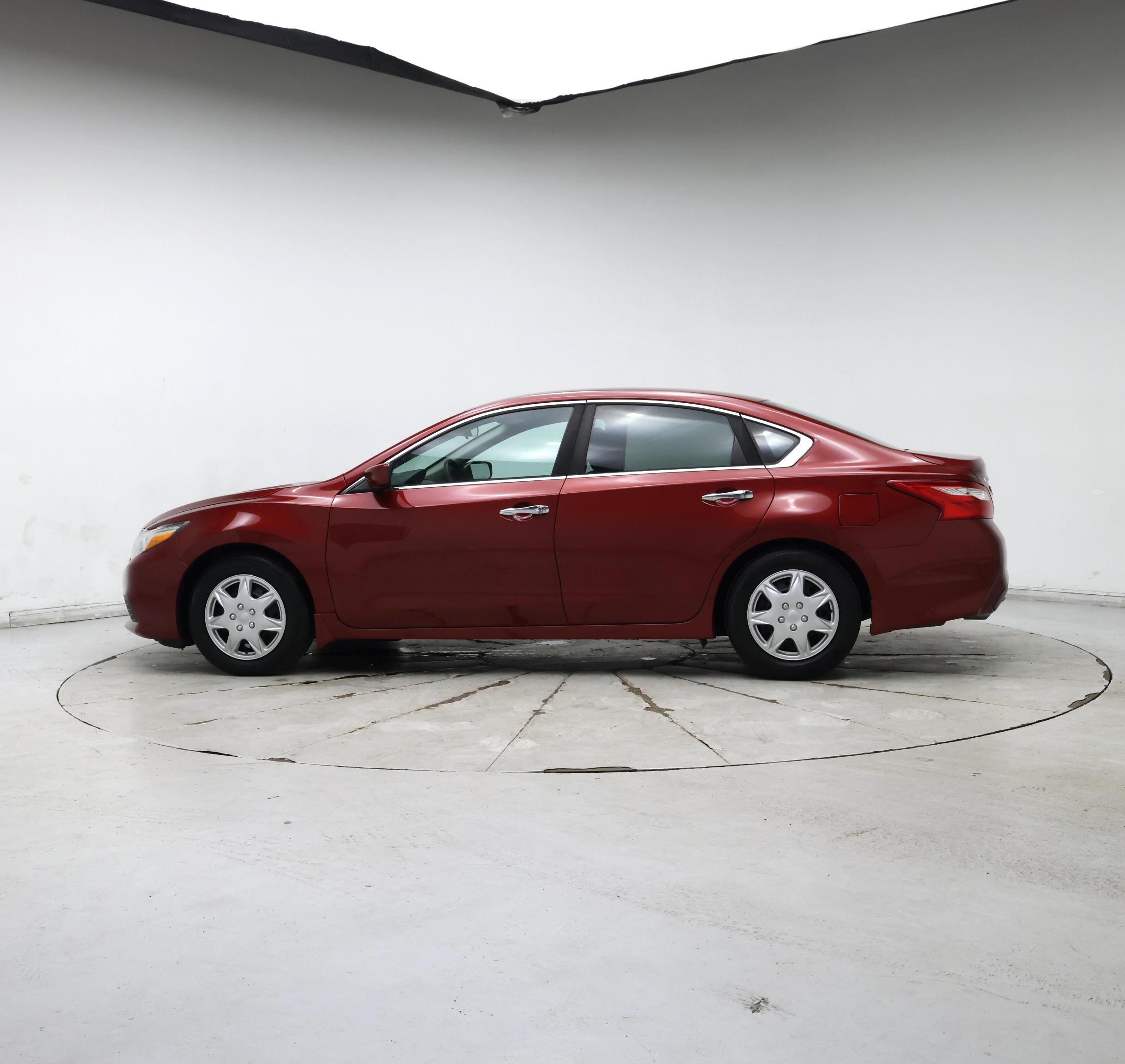 Thumbnail: 2016 Nissan Altima - 3