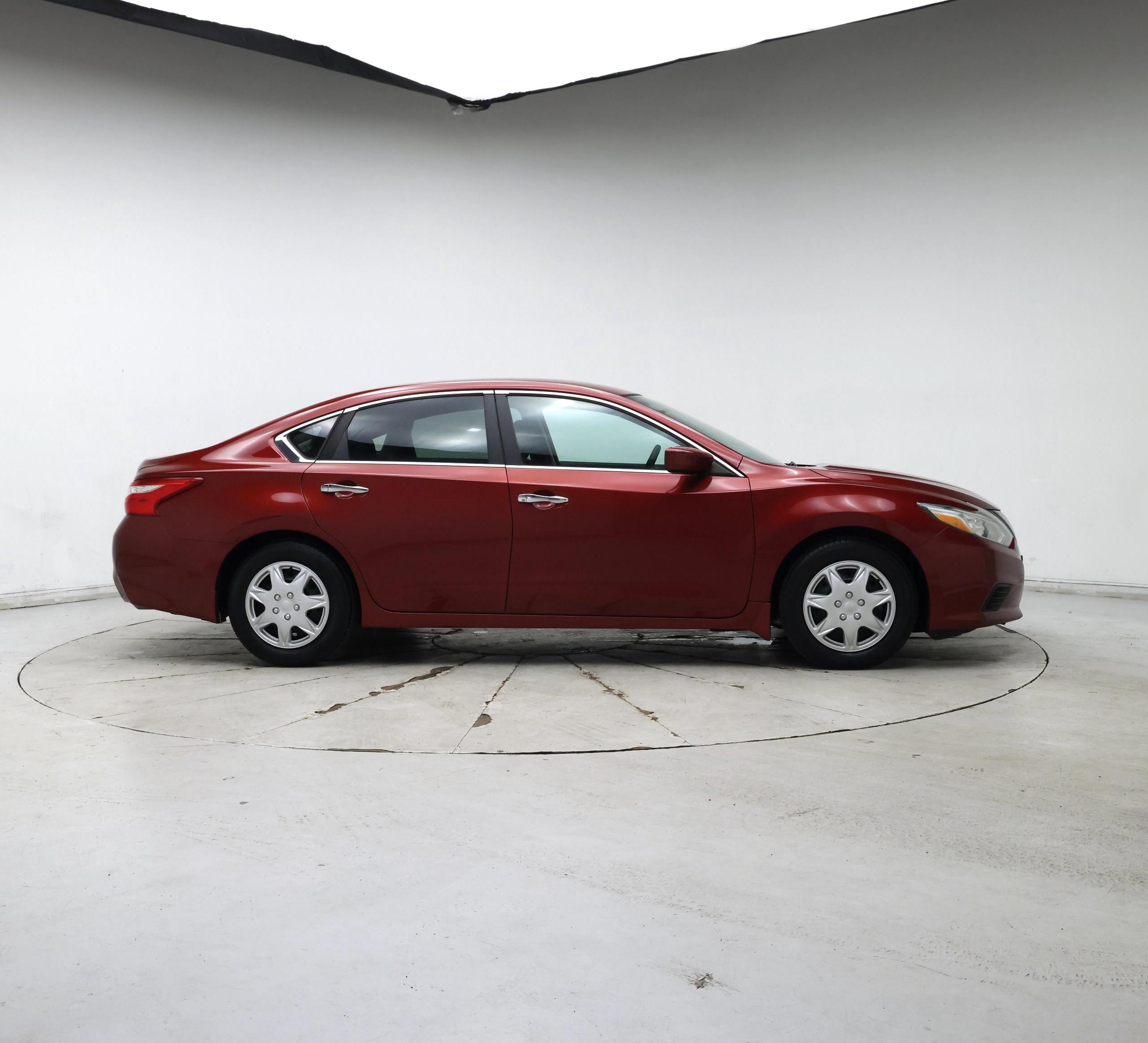Thumbnail: 2016 Nissan Altima - 7