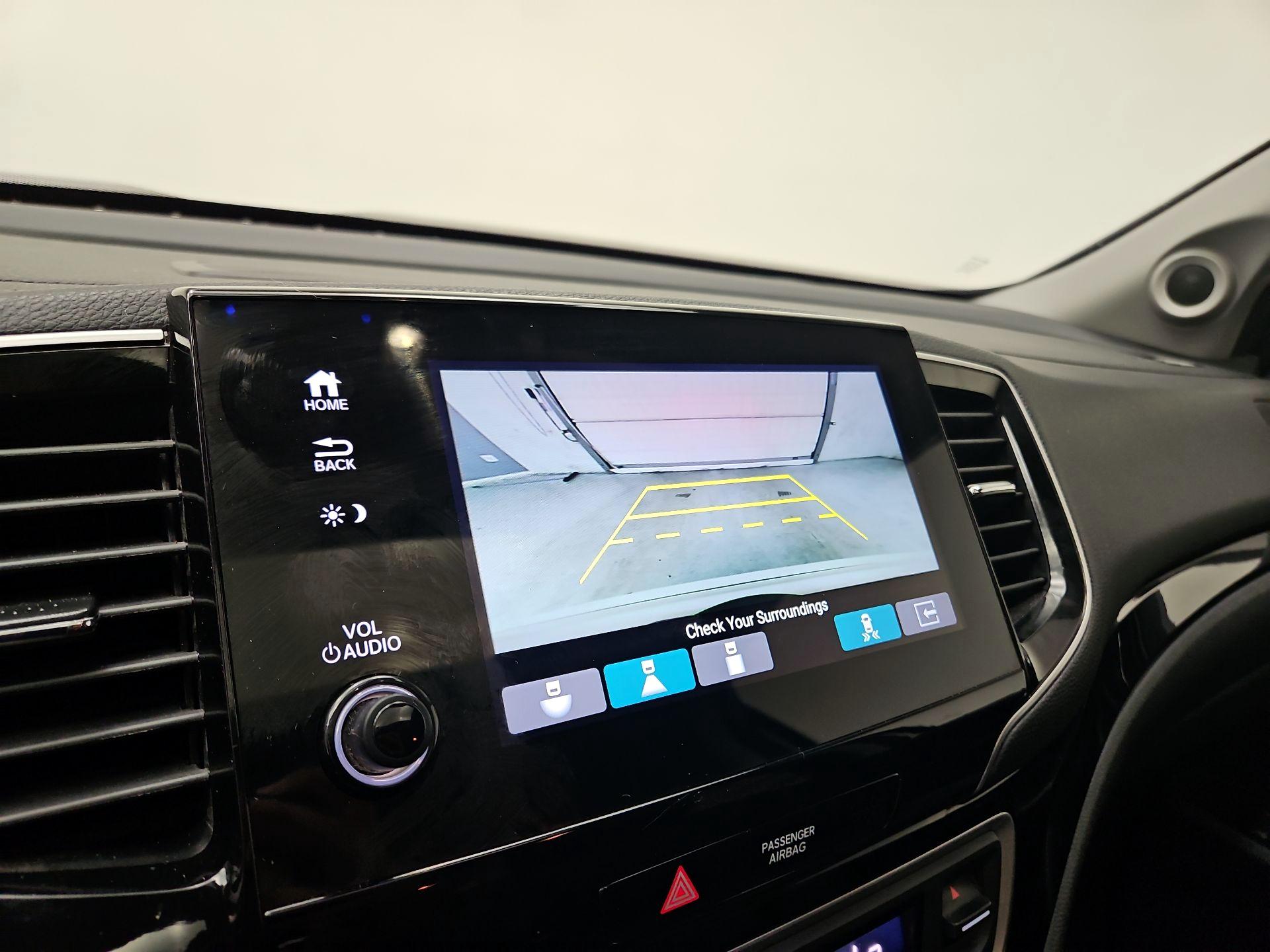 Thumbnail: 2019 Honda Pilot - 13