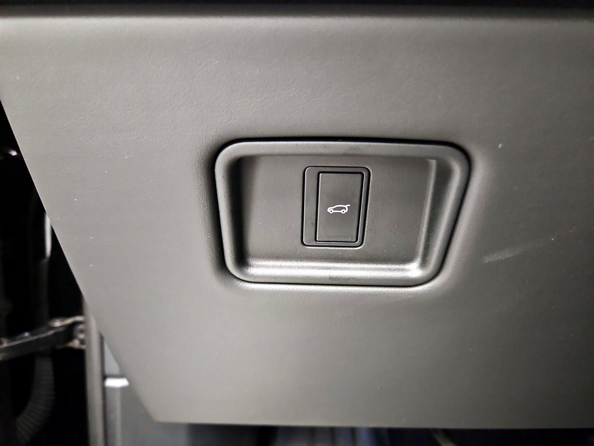 Thumbnail: 2024 Land Rover Range Rover Sport - 13