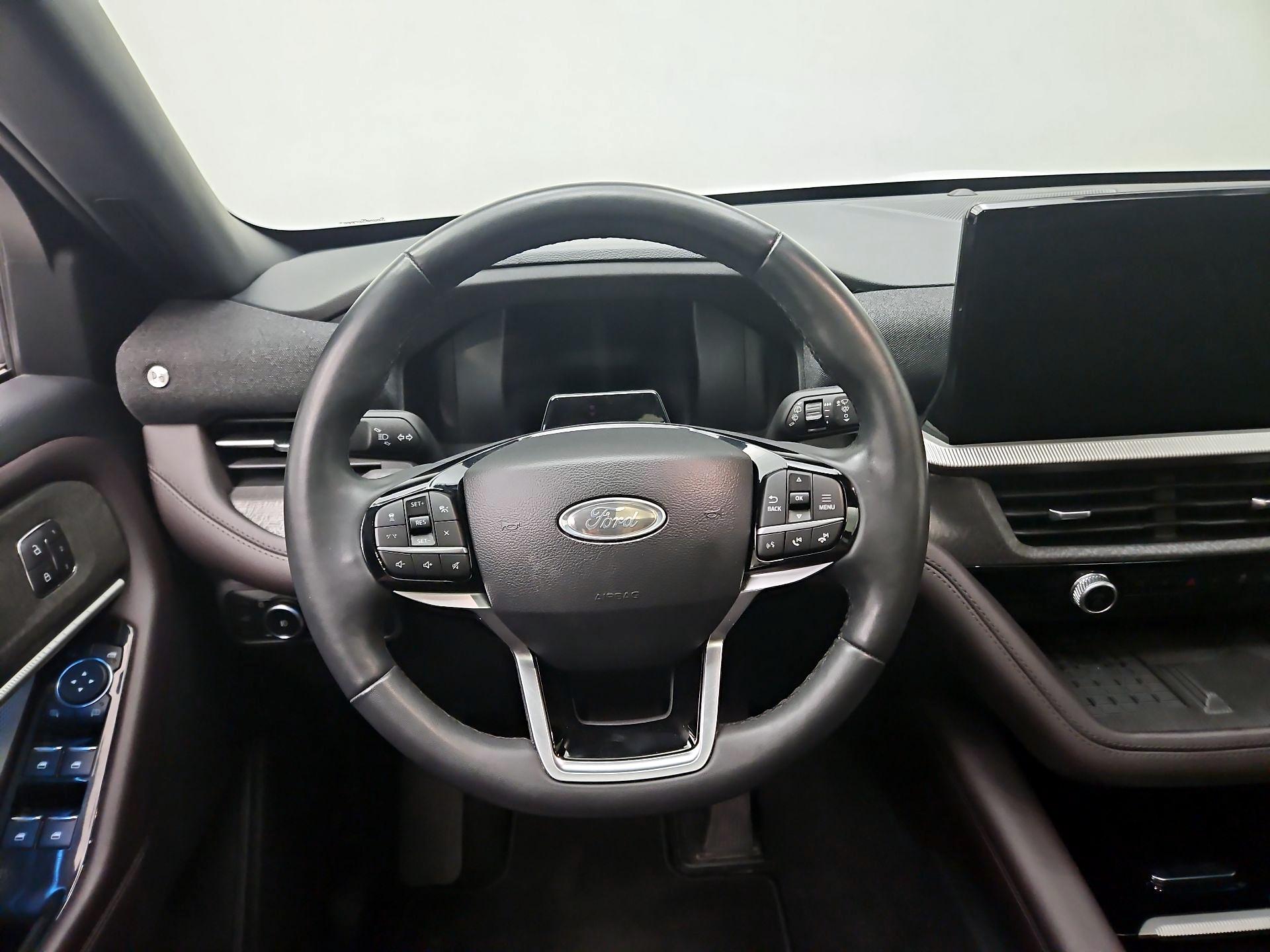 Thumbnail: 2025 Ford Explorer - 10