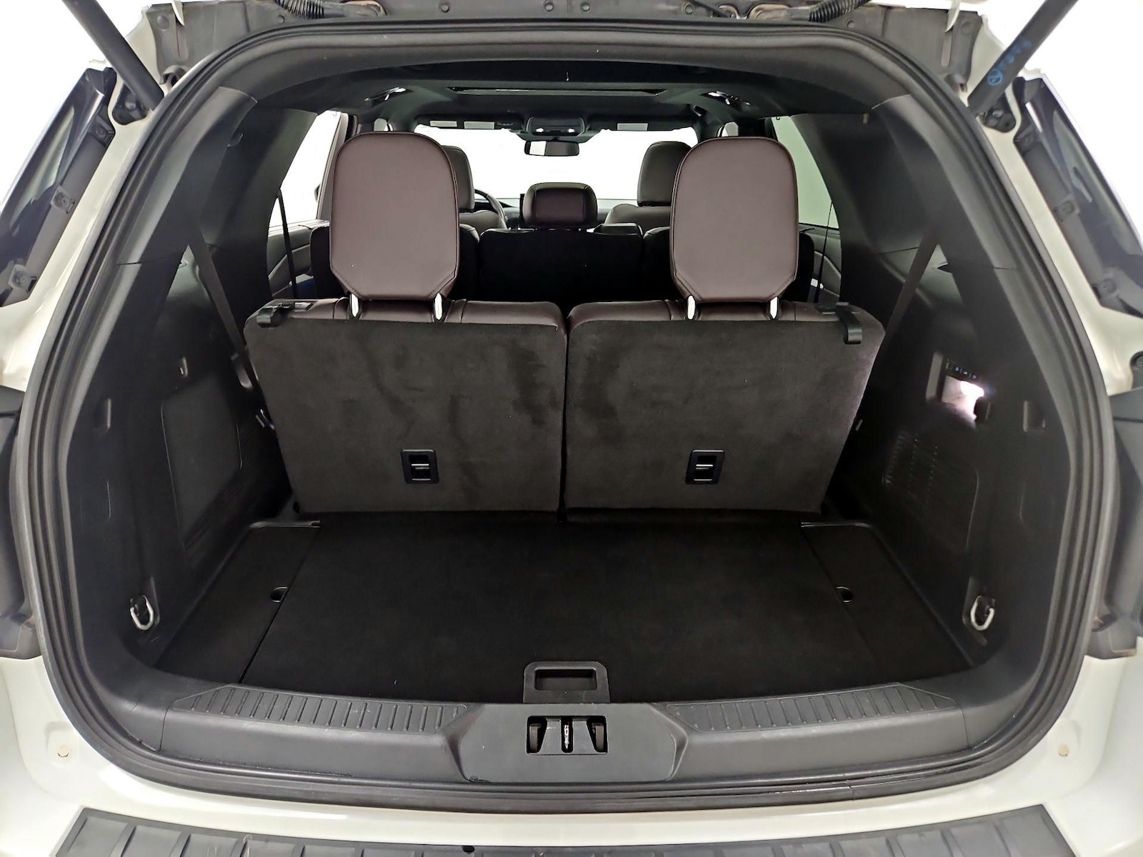 2025 Ford Explorer Platinum - Photo 23