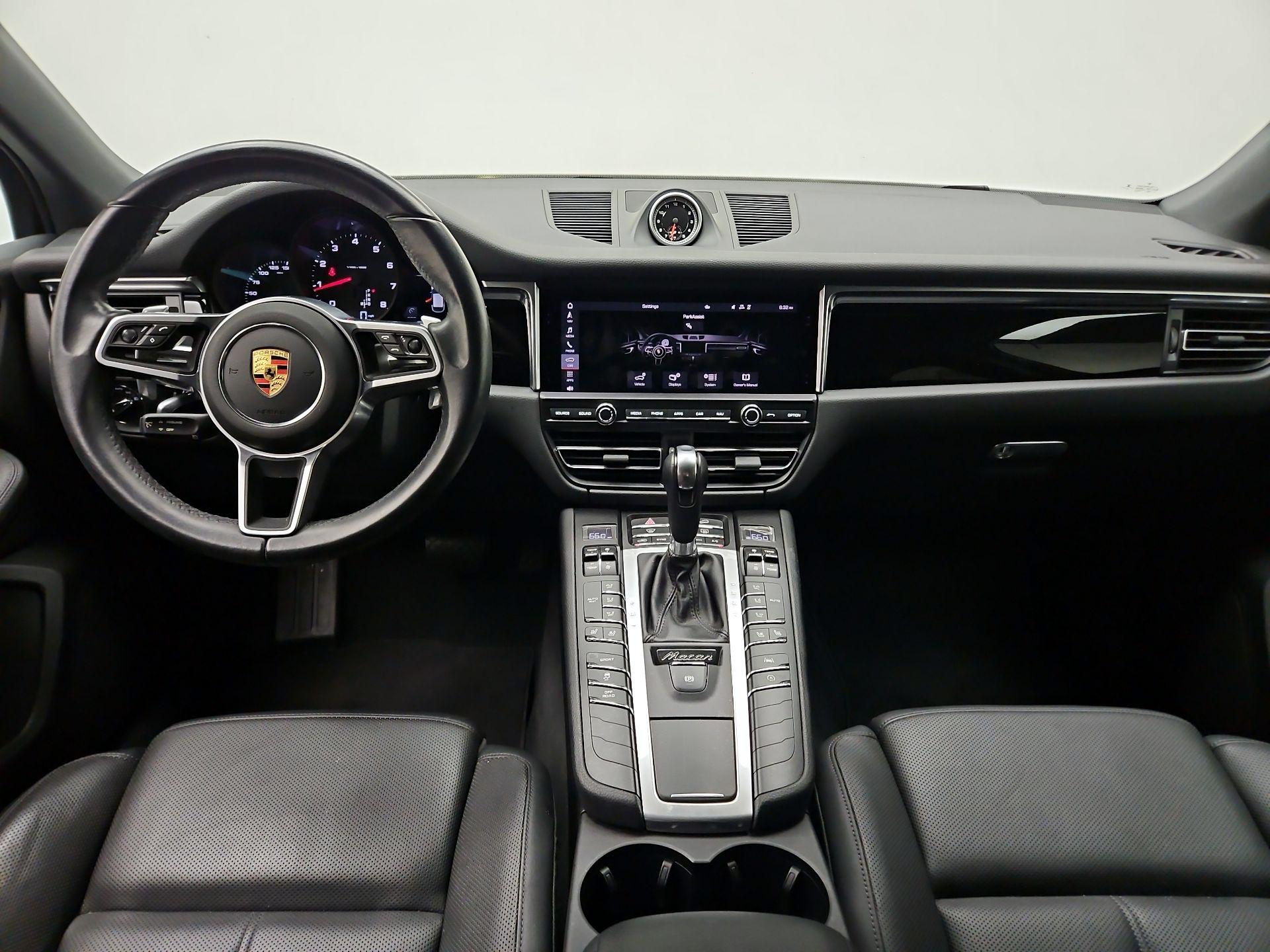 Thumbnail: 2021 Porsche Macan - 9