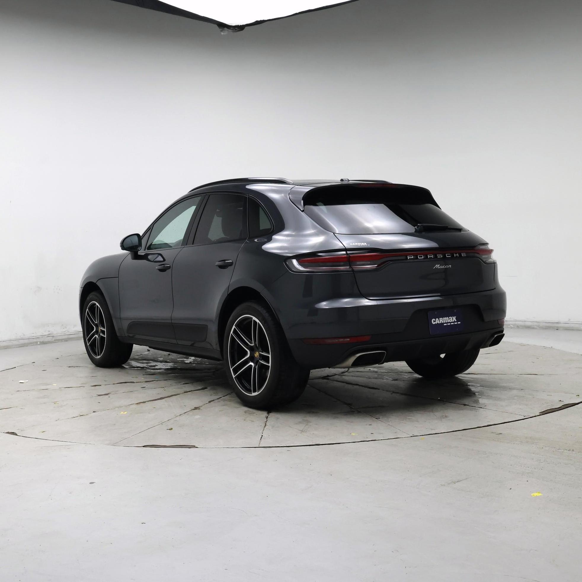 Thumbnail: 2021 Porsche Macan - 2