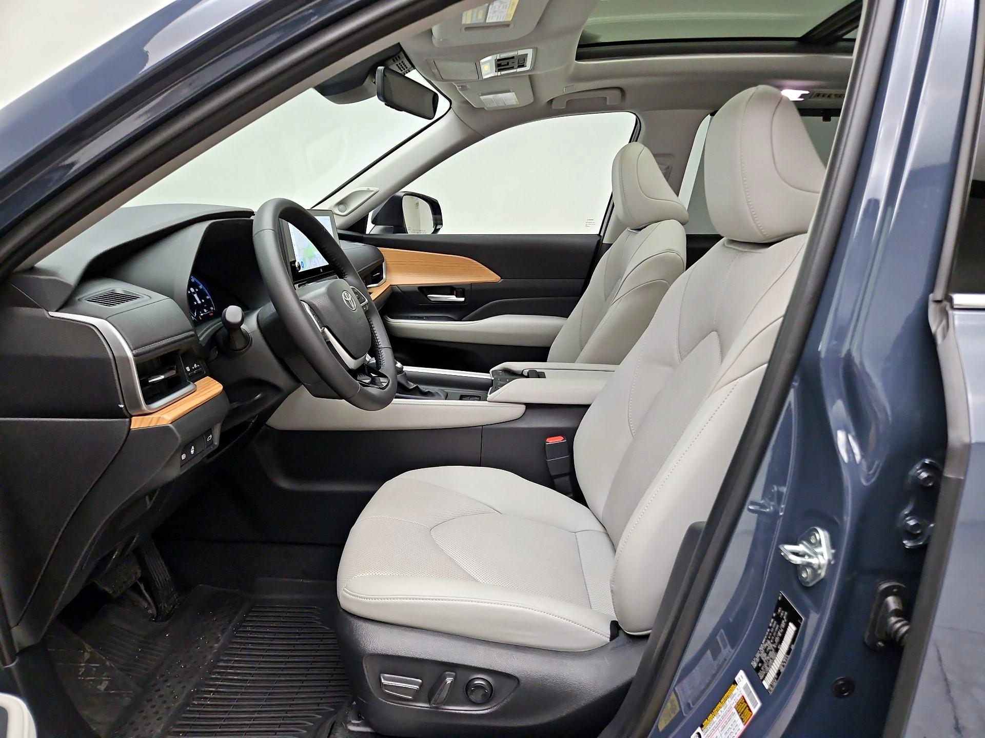 Thumbnail: 2026 Toyota Grand Highlander - 11