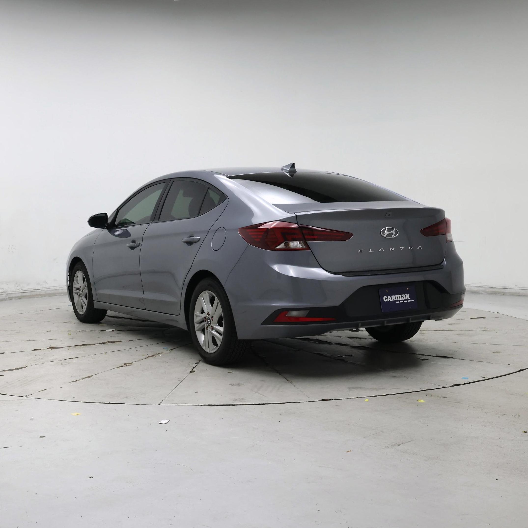 Thumbnail: 2019 Hyundai Elantra - 2