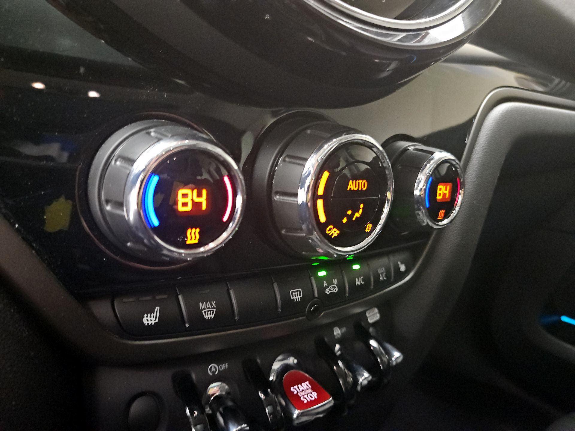 Thumbnail: 2022 MINI Cooper Countryman - 17