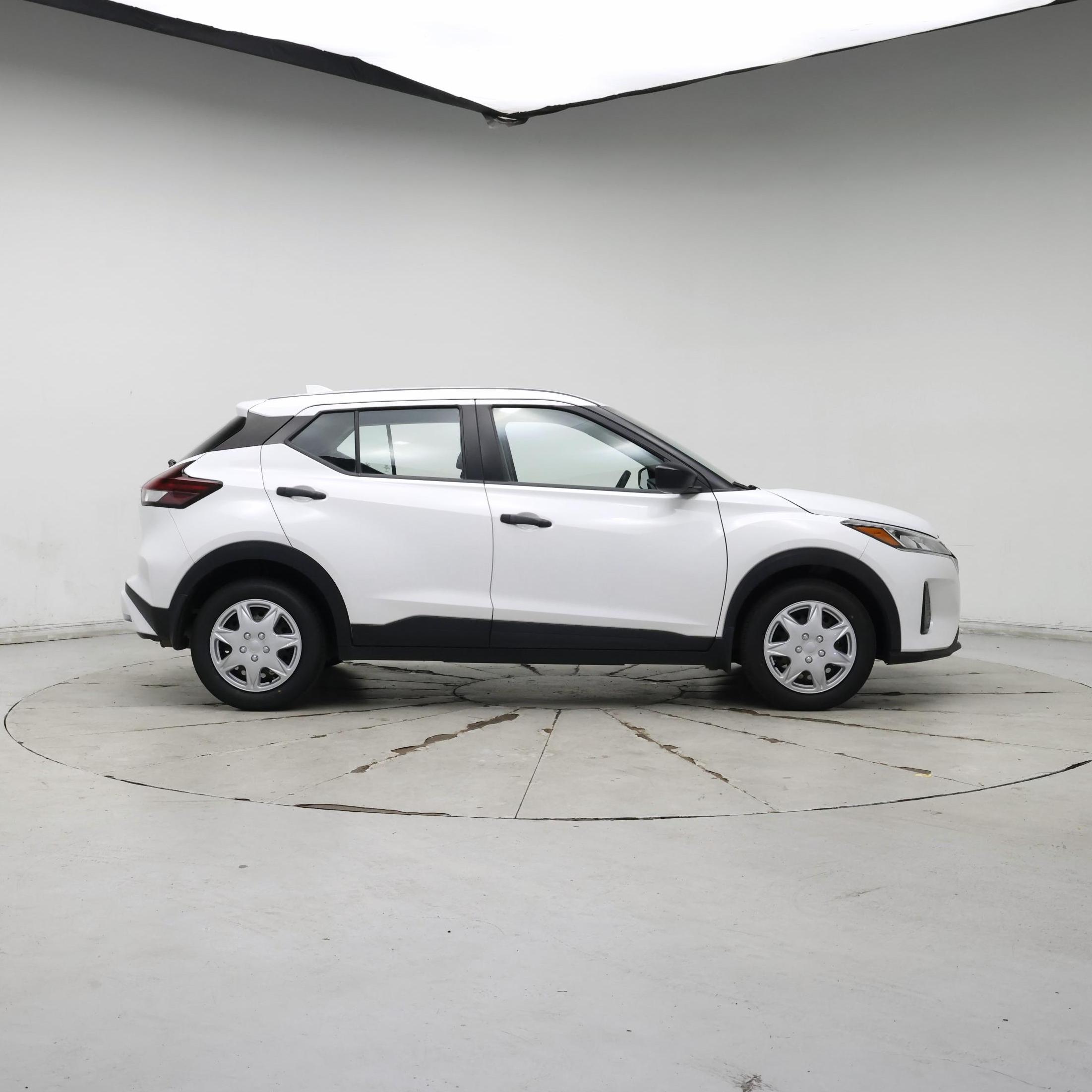 Thumbnail: 2023 Nissan Kicks - 7