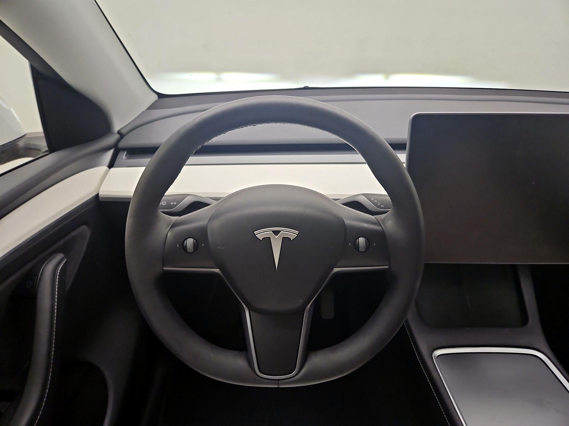 Thumbnail: 2024 Tesla Model Y - 10