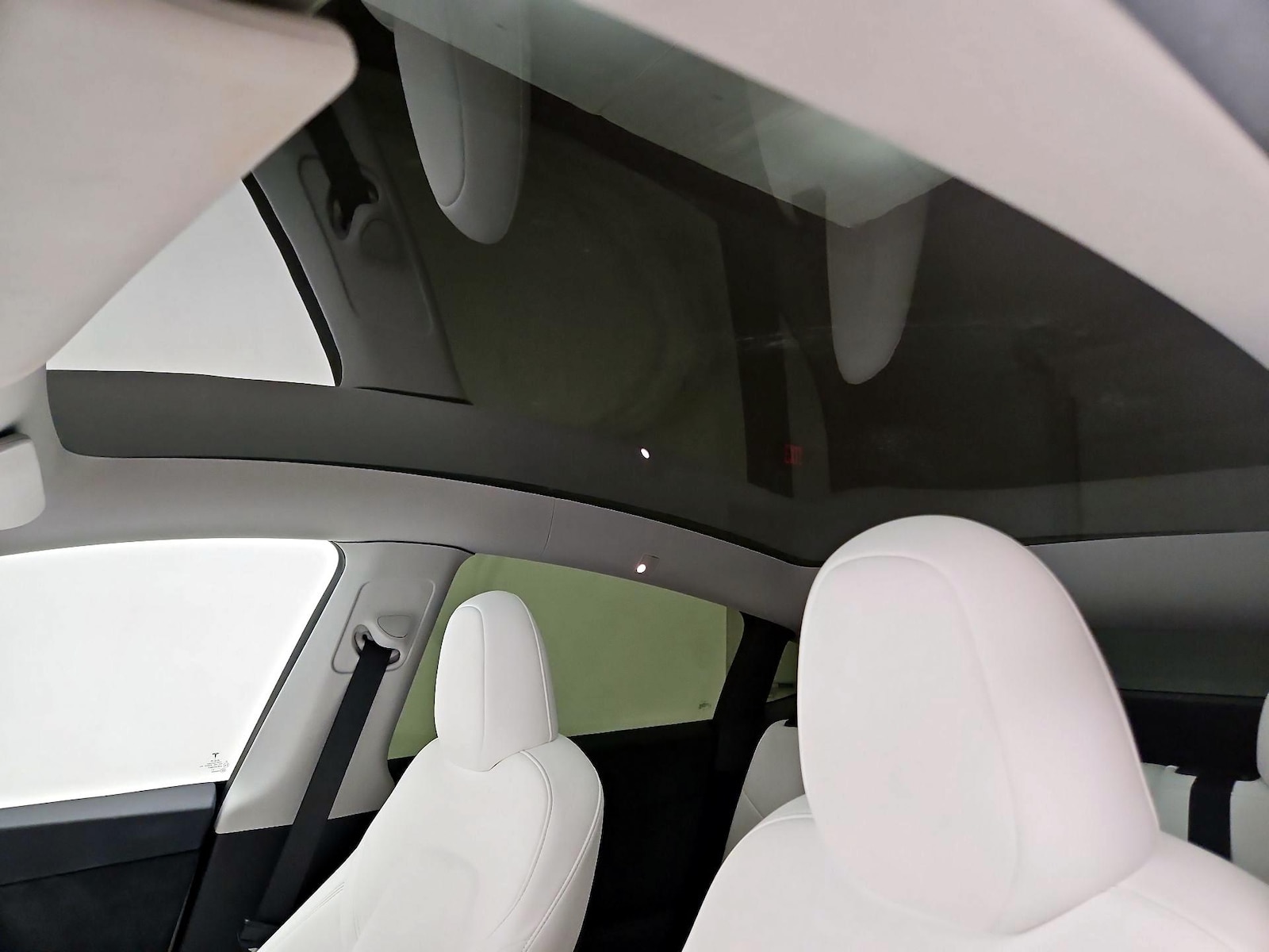 2024 Tesla Model Y Long Range - Photo 19