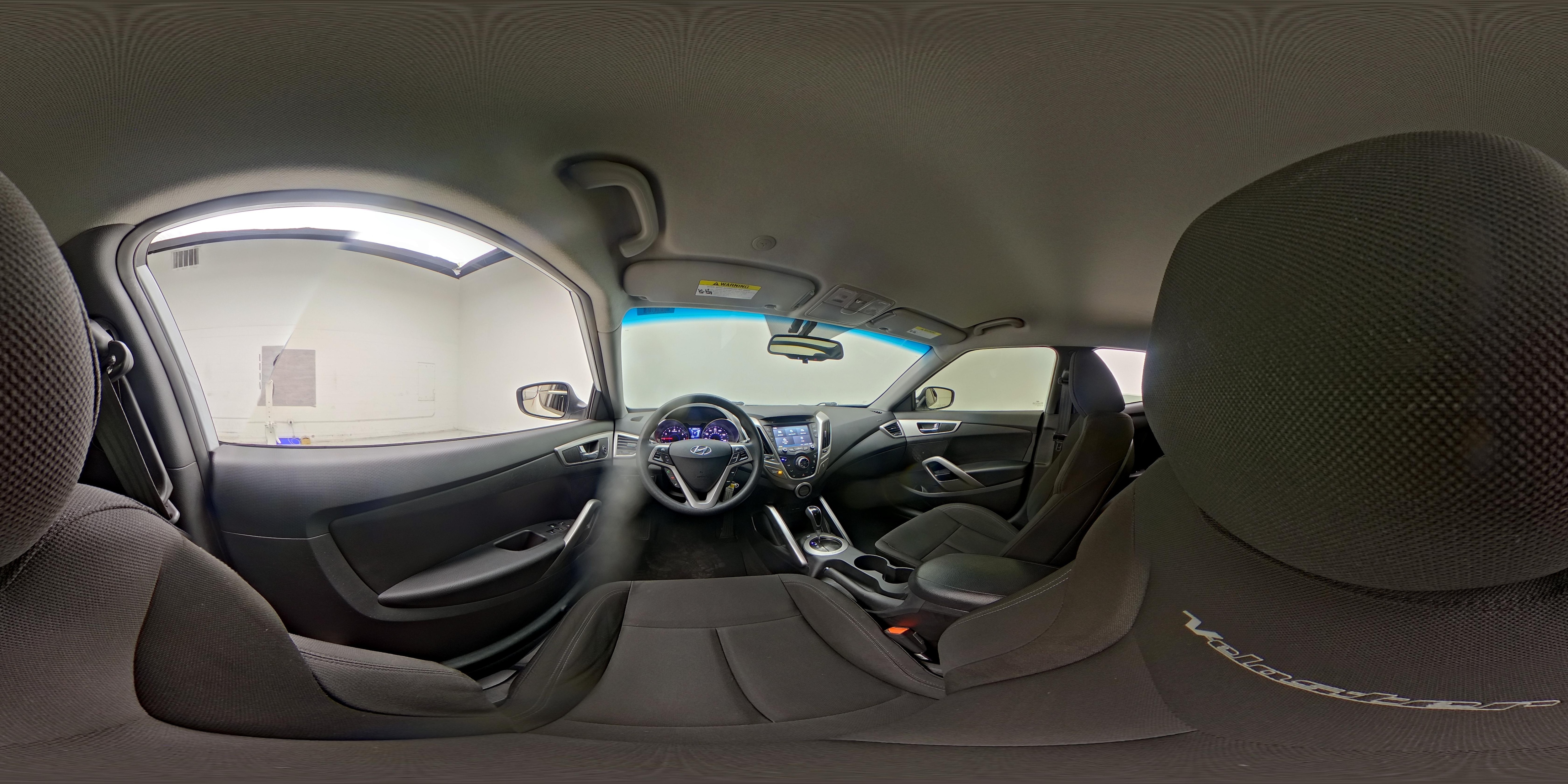 2014 Hyundai Veloster Base - Photo 27