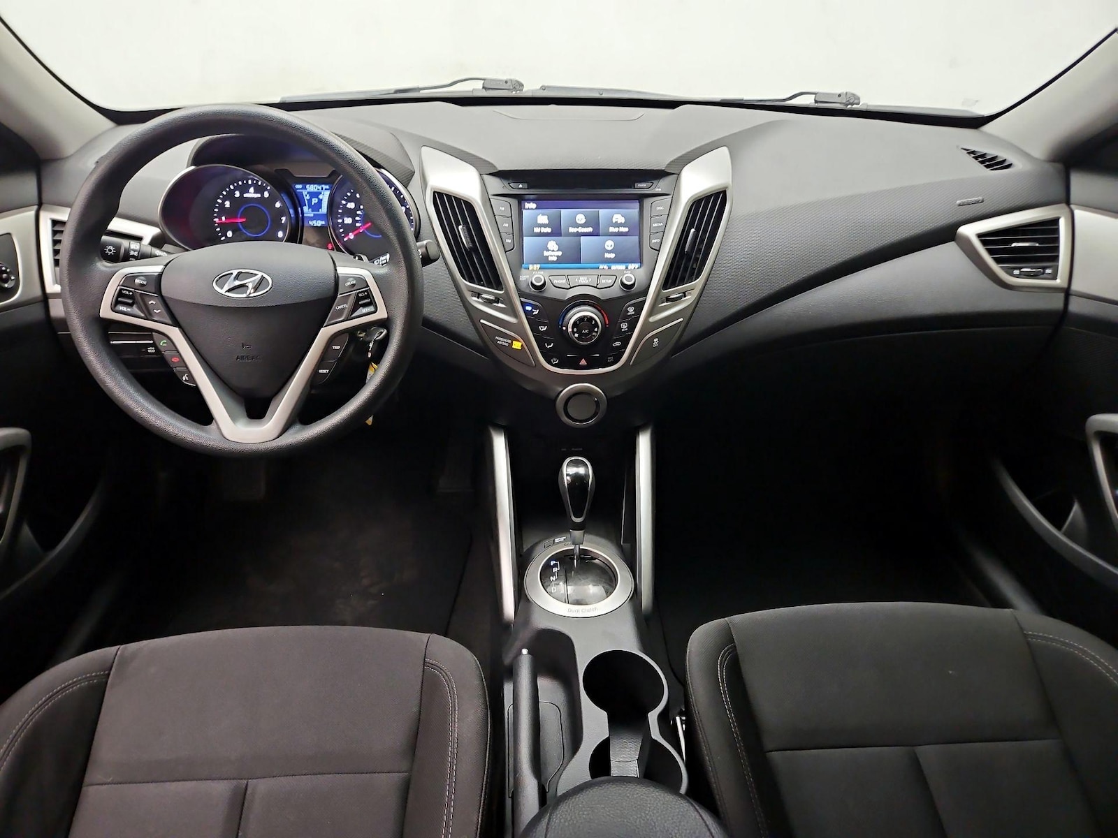 2014 Hyundai Veloster Base - Photo 10