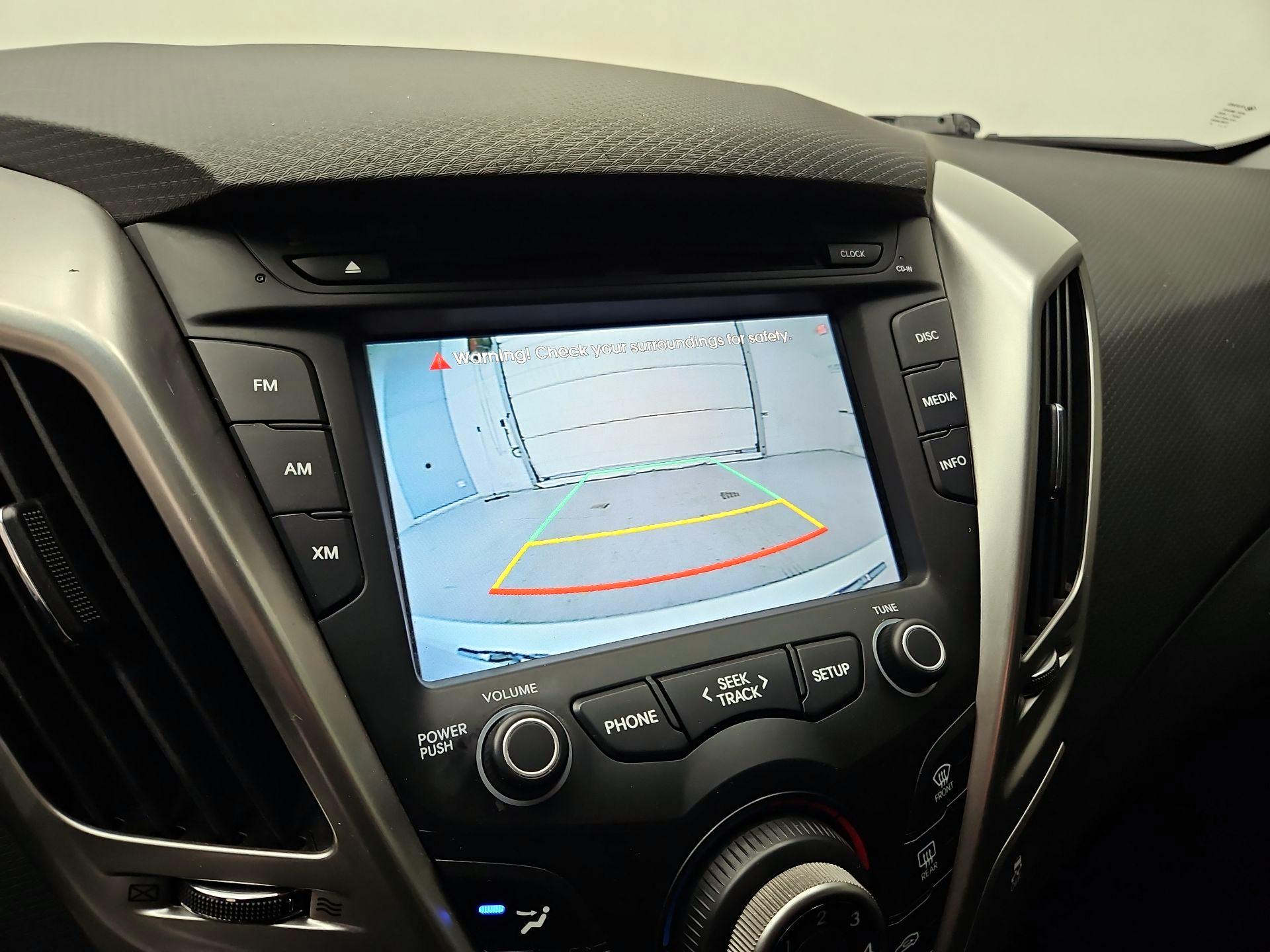 Thumbnail: 2014 Hyundai Veloster - 14