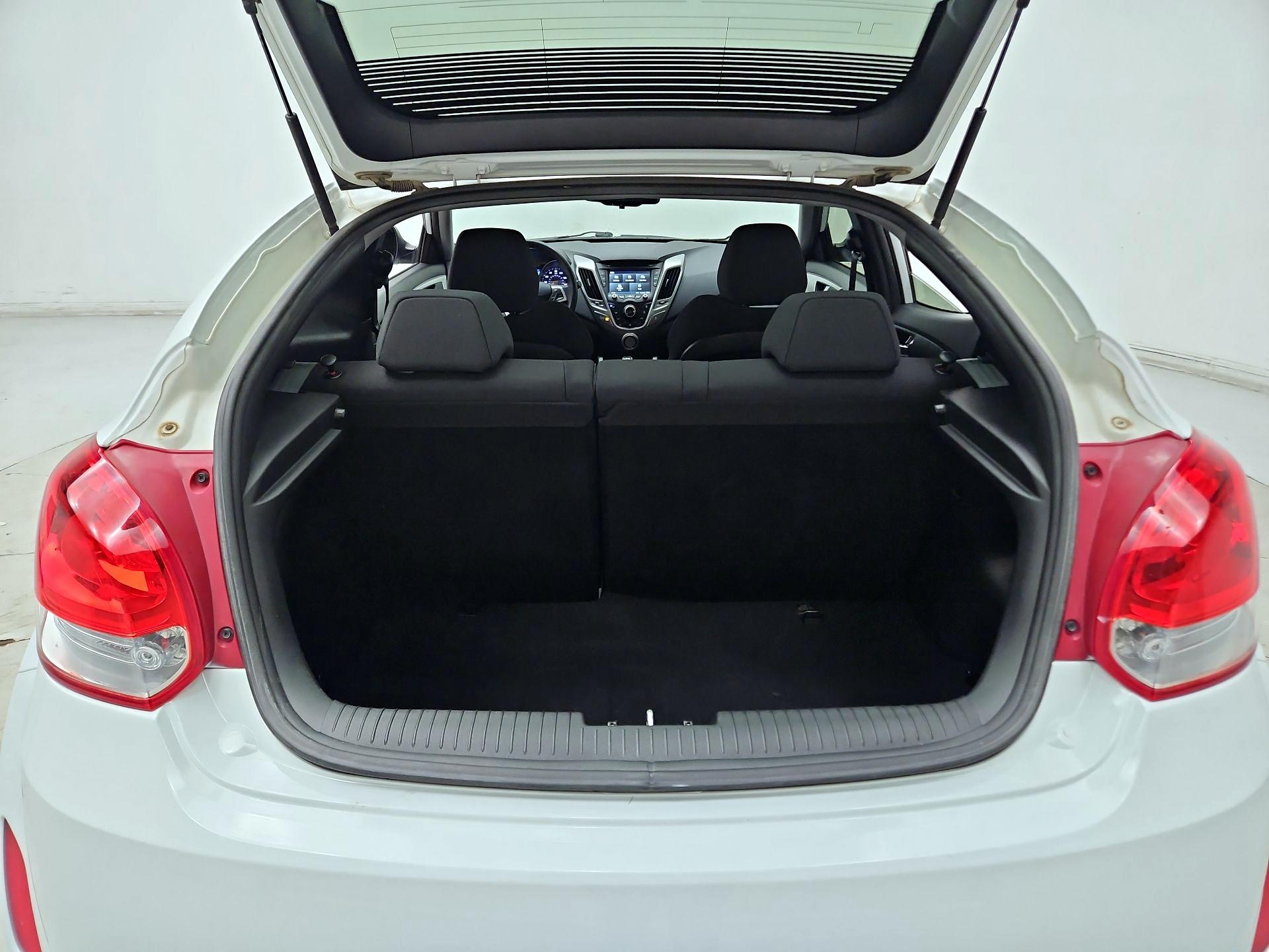 Thumbnail: 2014 Hyundai Veloster - 20