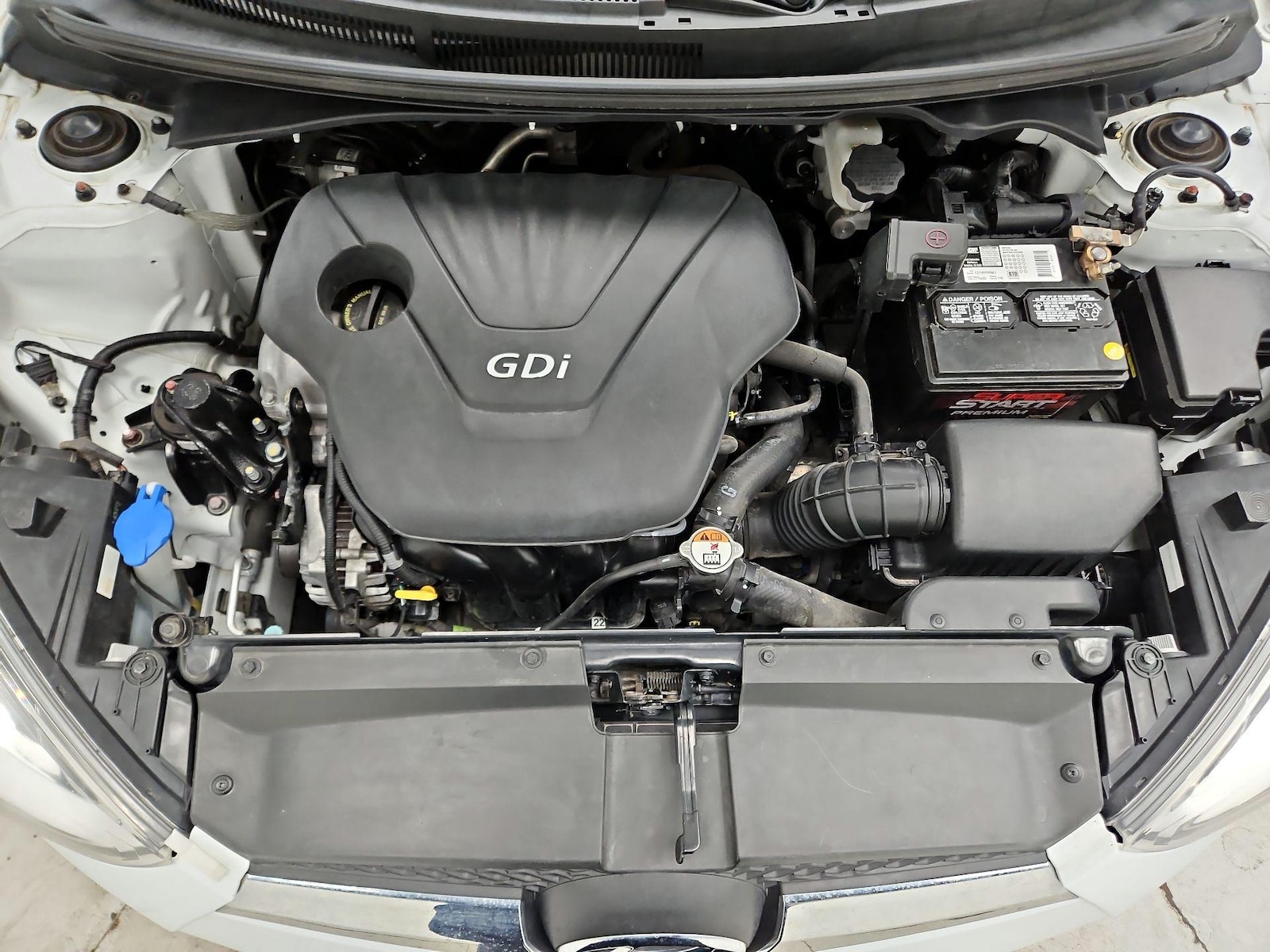 2014 Hyundai Veloster Base - Photo 23