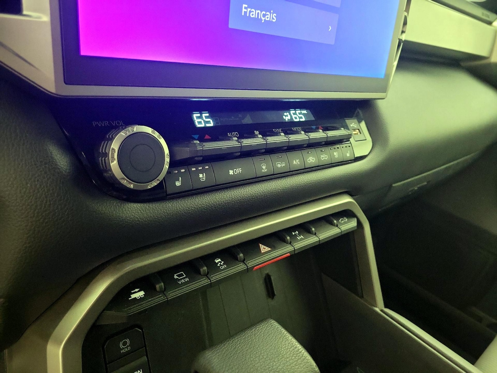 2025 Toyota Tundra Limited - Photo 17