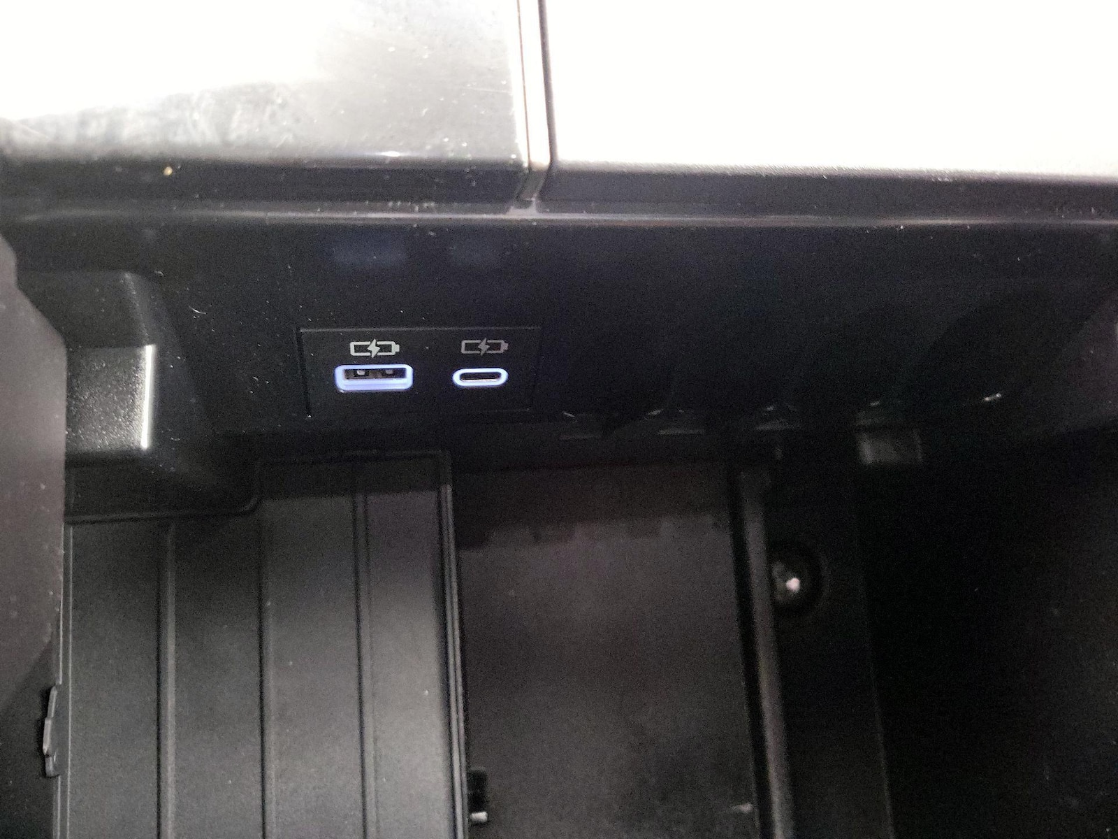 2025 Toyota Tundra Limited - Photo 19
