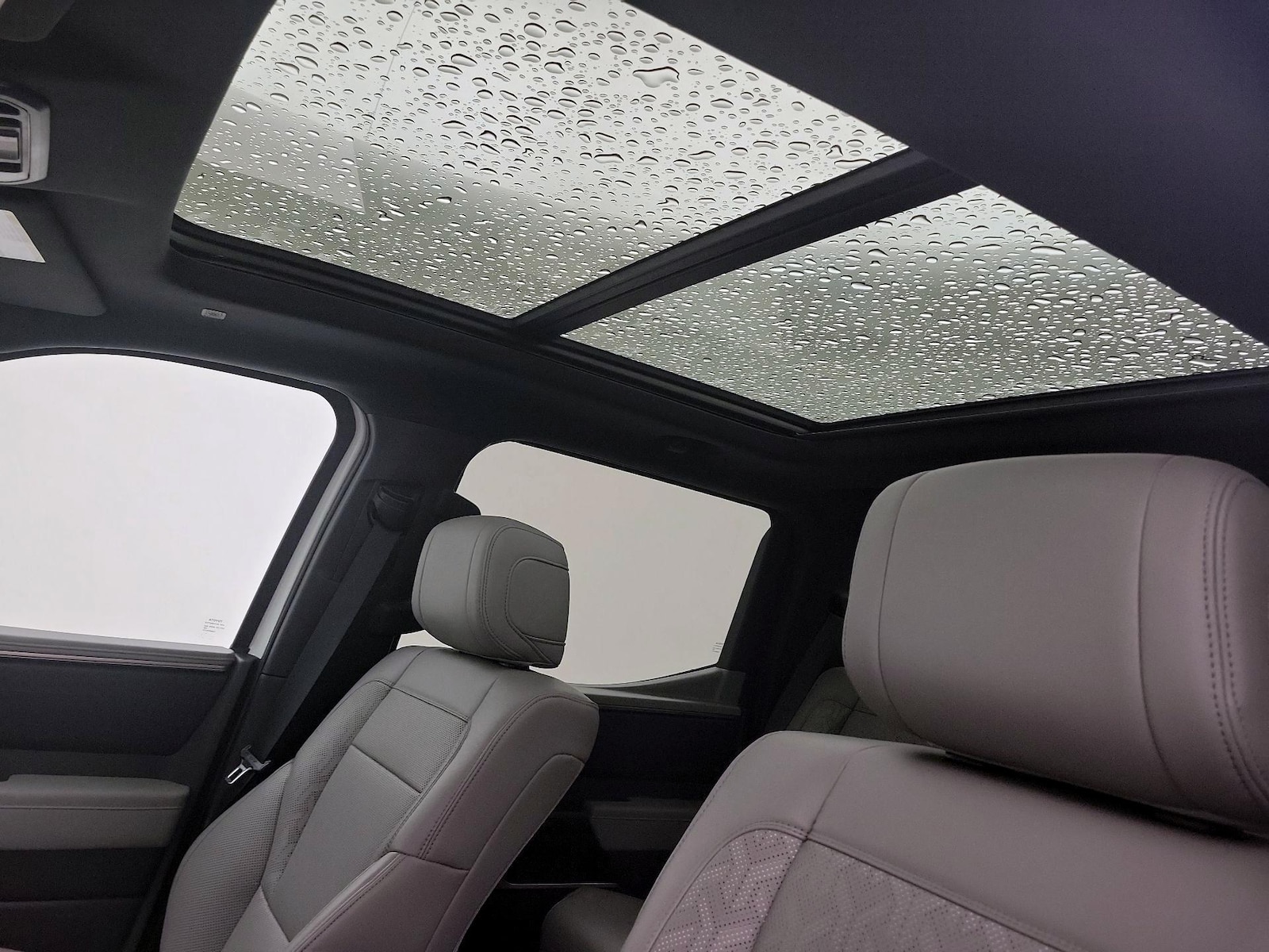 2025 Toyota Tundra Limited - Photo 20