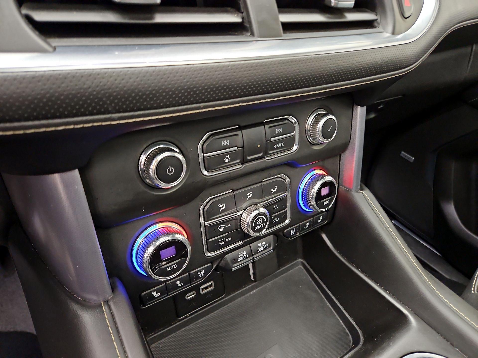 Thumbnail: 2022 GMC Yukon - 17