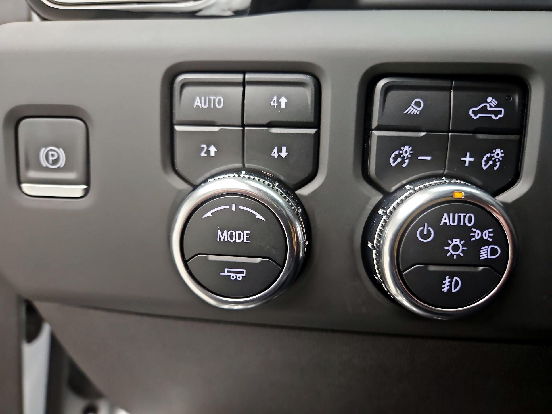 Thumbnail: 2024 GMC Sierra 1500 - 13