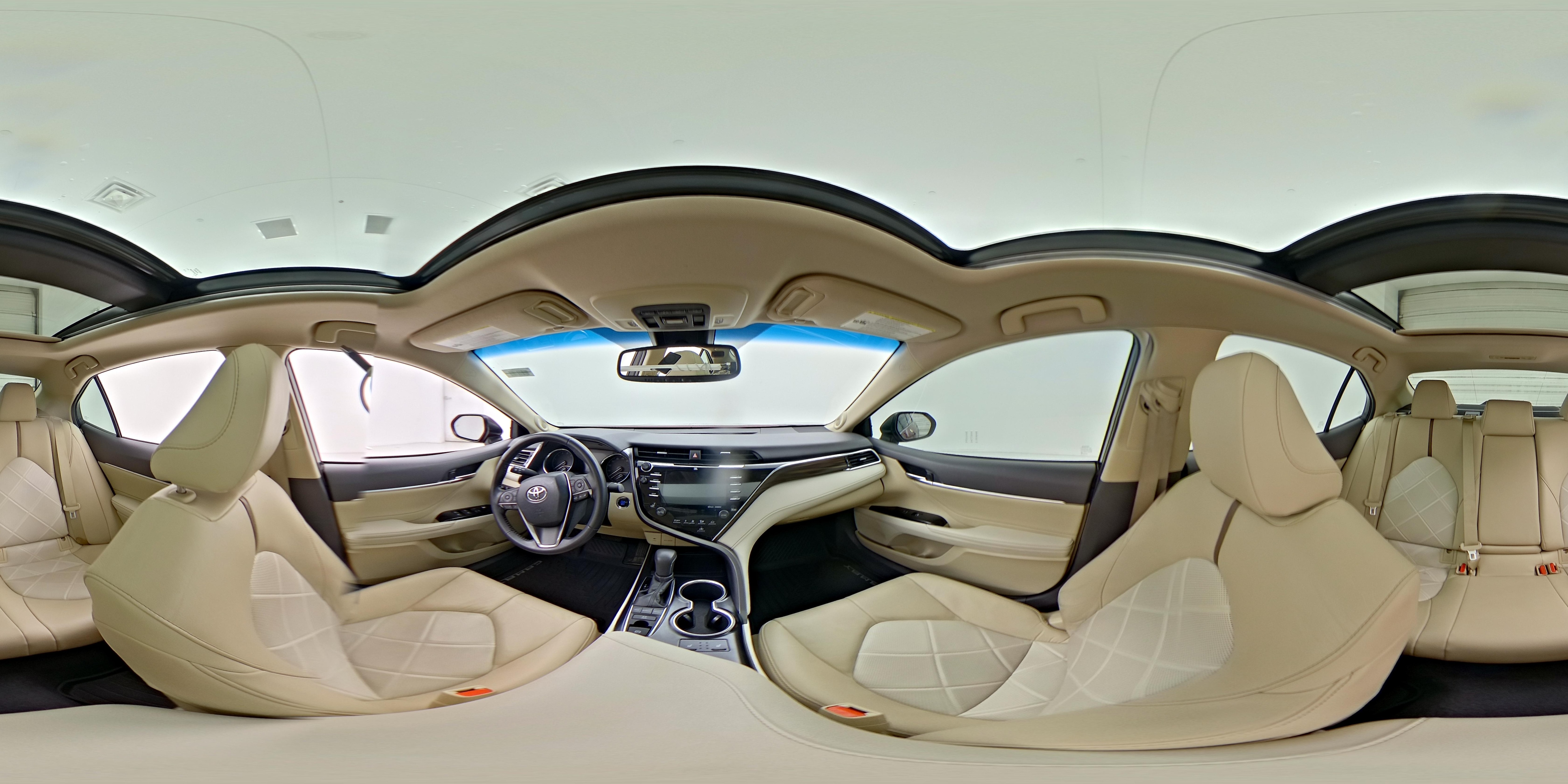 2018 Toyota Camry XLE - Photo 26