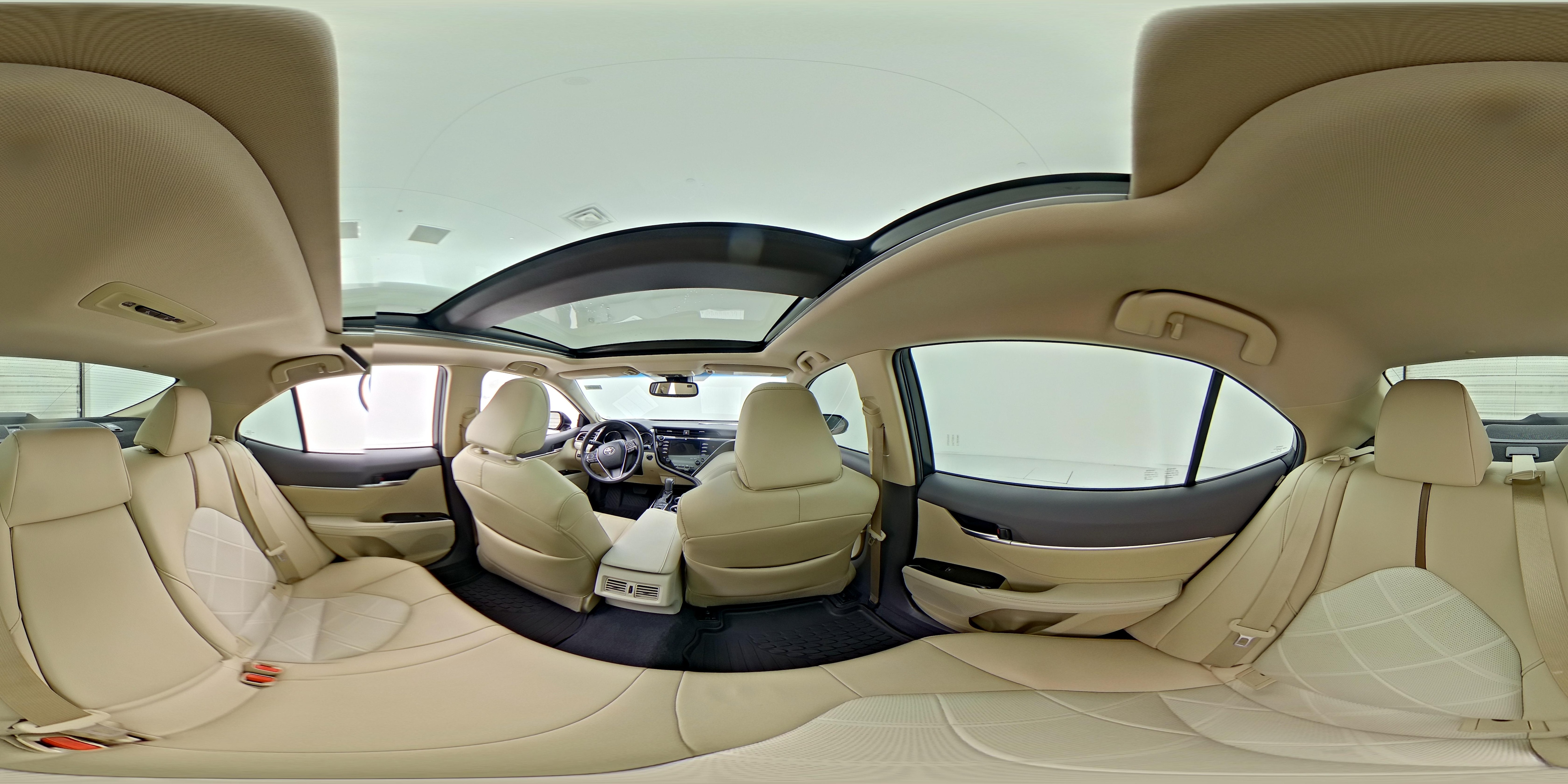 2018 Toyota Camry XLE - Photo 27