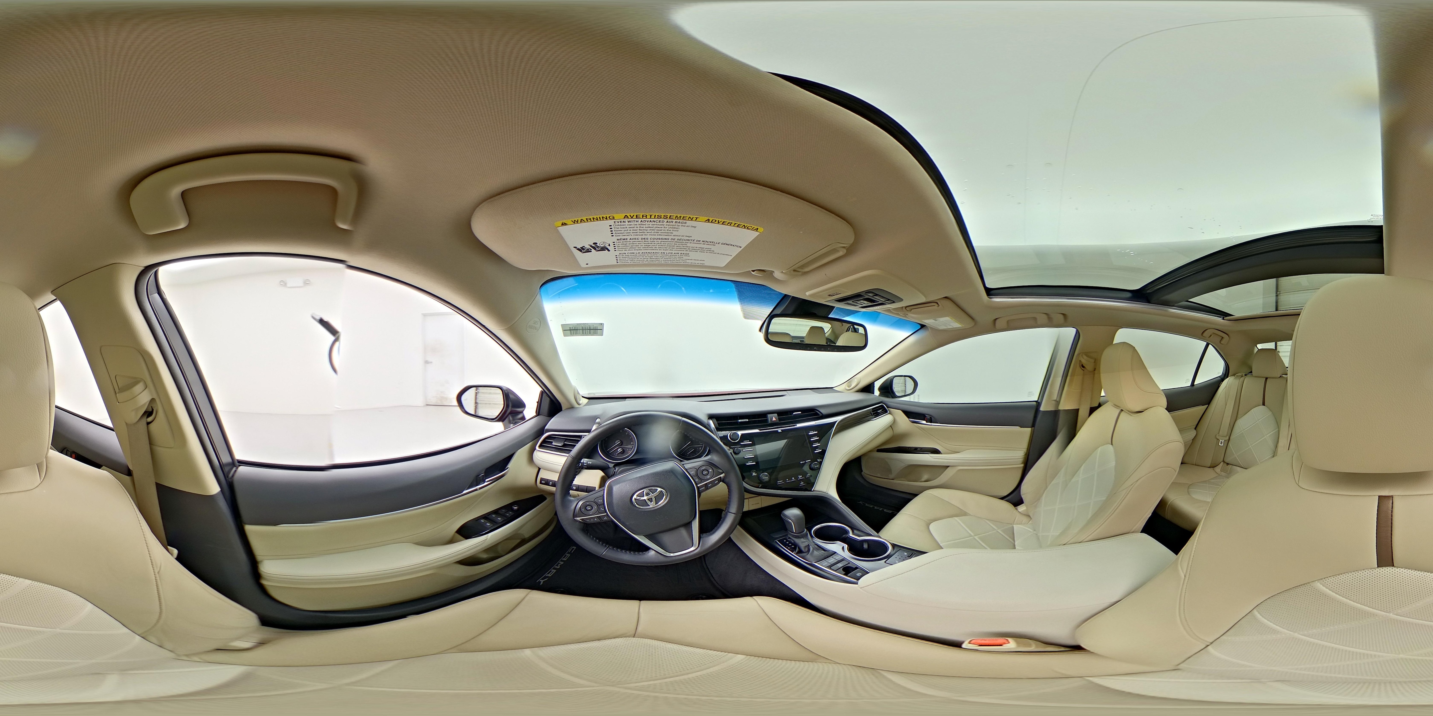 2018 Toyota Camry XLE - Photo 28