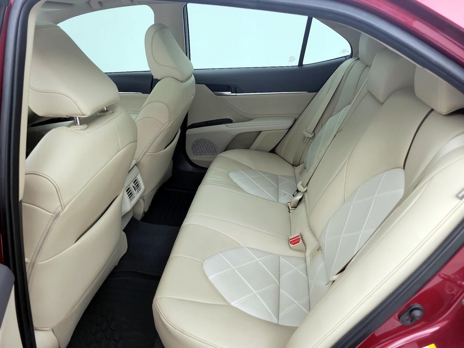 2018 Toyota Camry XLE - Photo 22