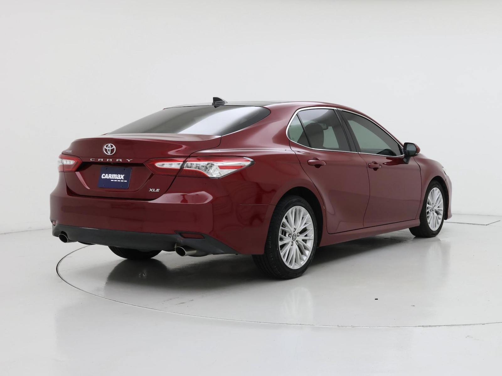 2018 Toyota Camry XLE - Photo 9