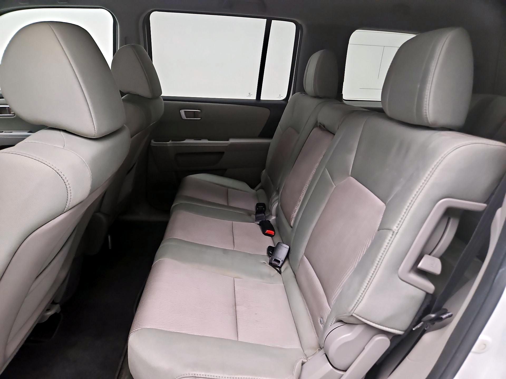 Thumbnail: 2015 Honda Pilot - 19