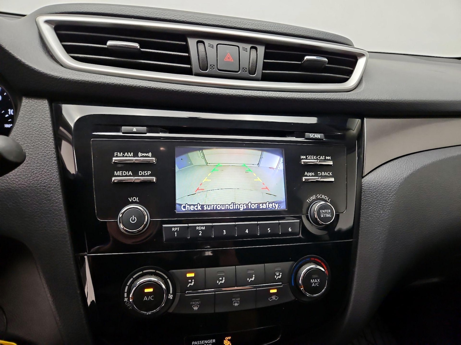 2016 Nissan Rogue S - Photo 15