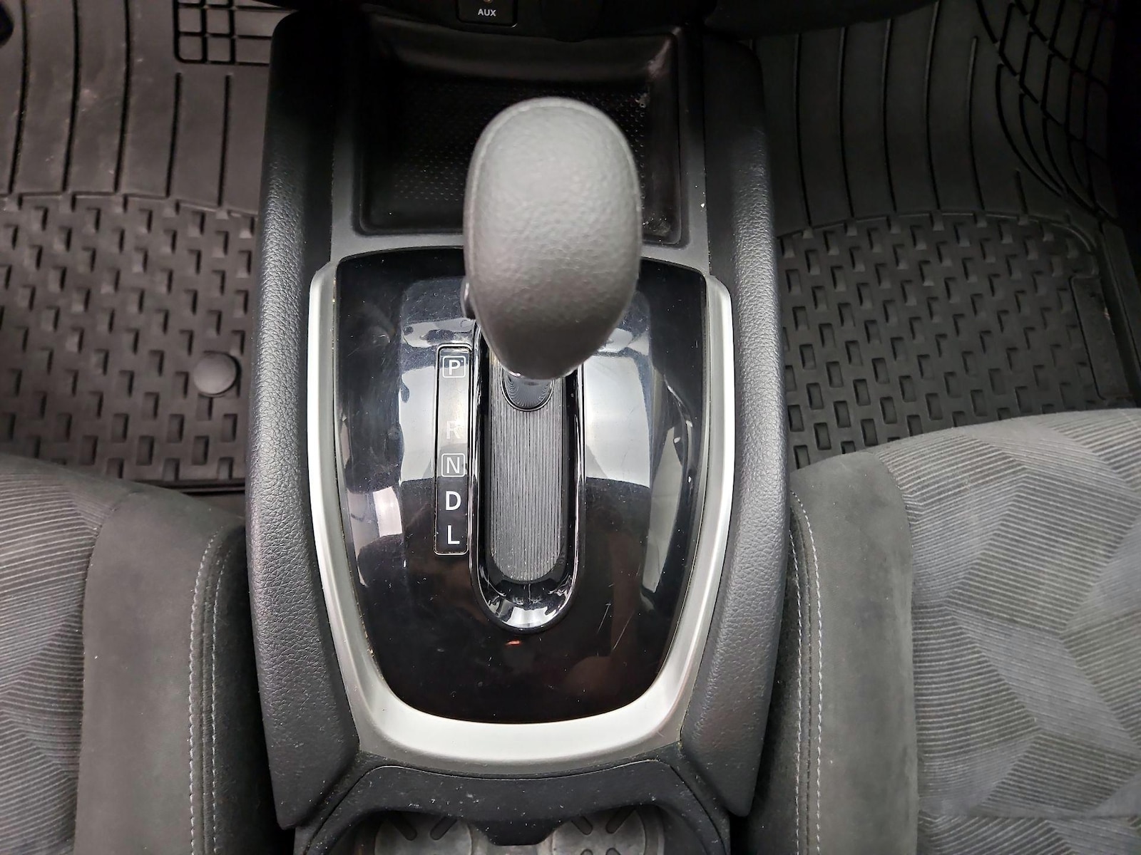 2016 Nissan Rogue S - Photo 18