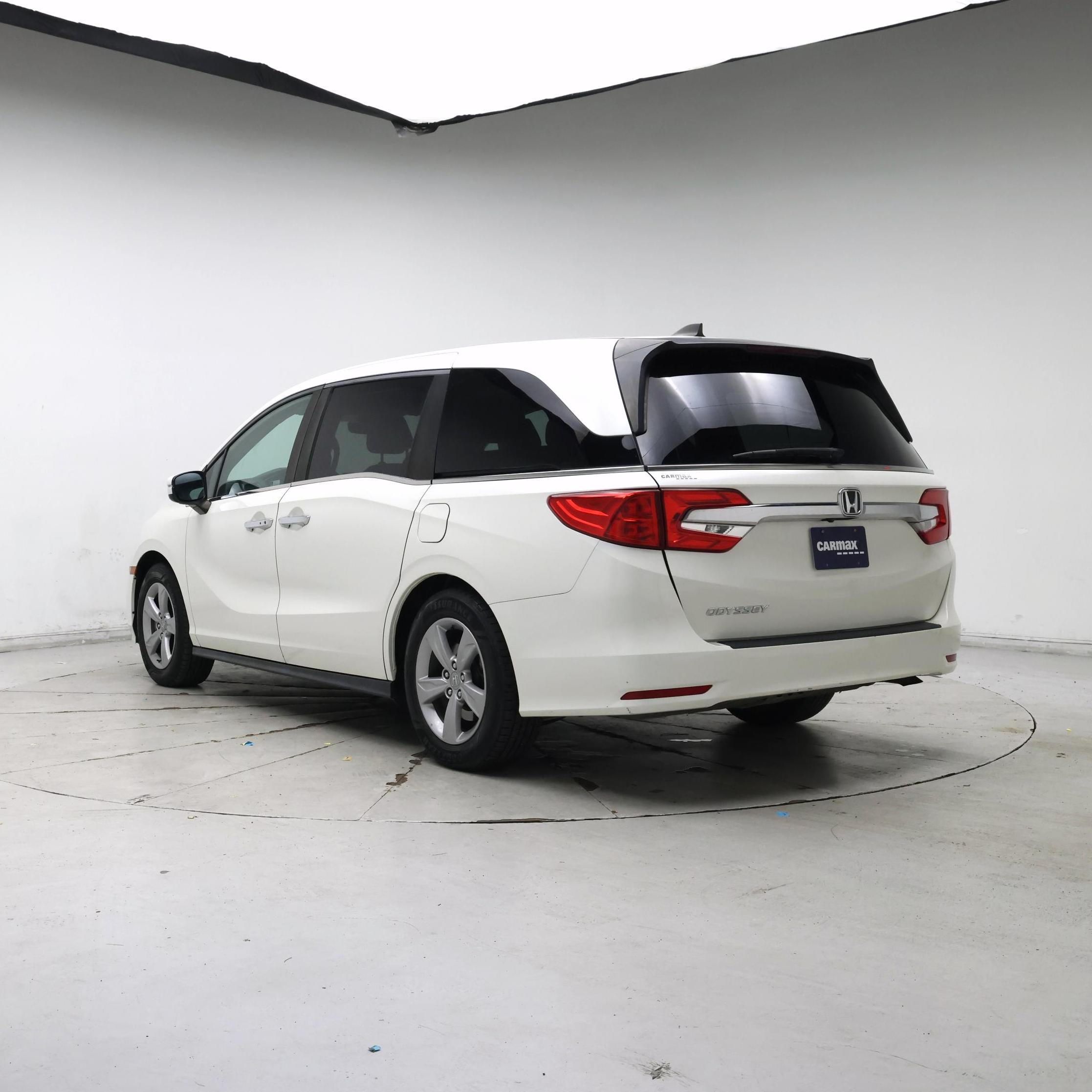 Thumbnail: 2019 Honda Odyssey - 2