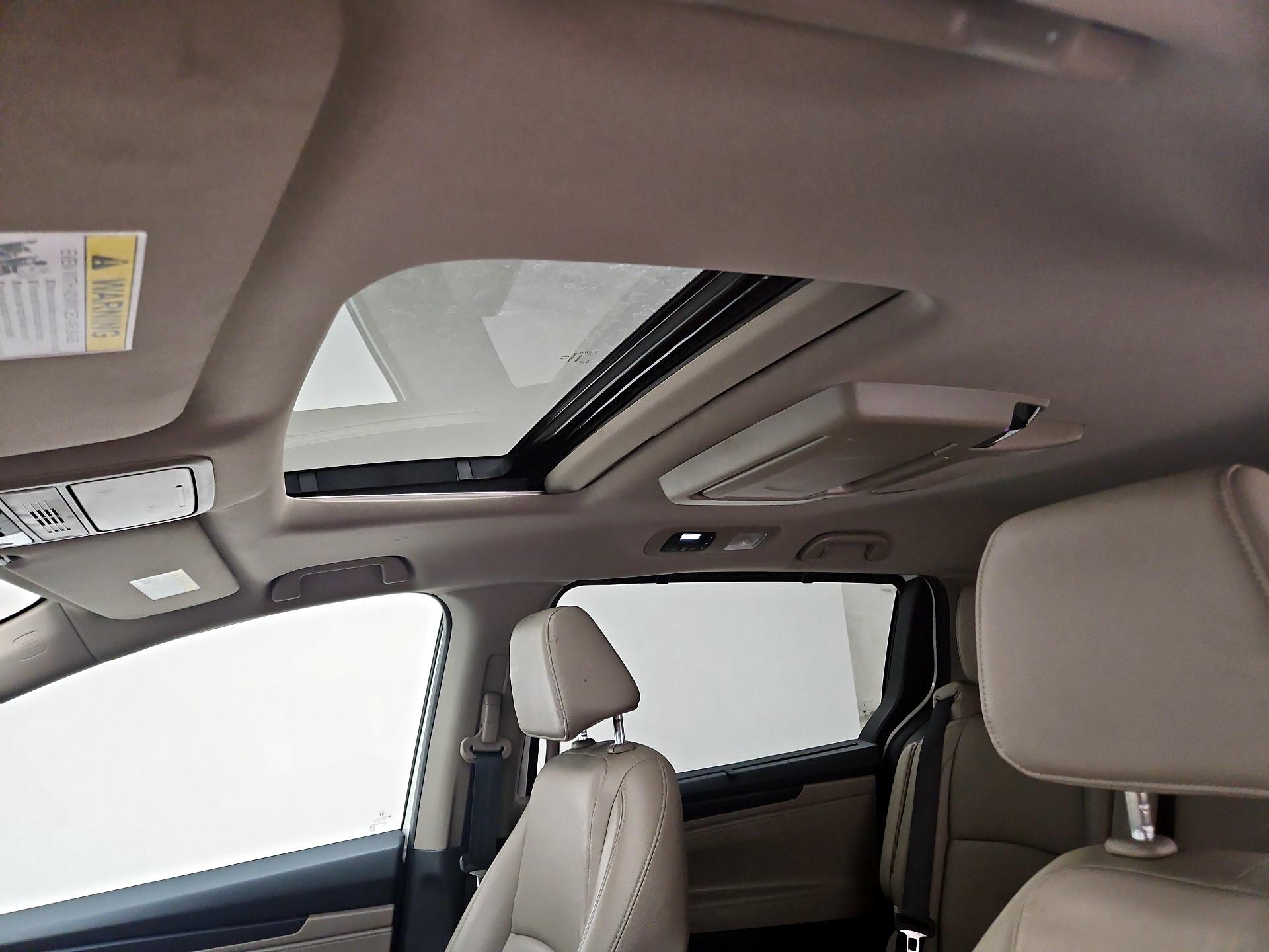 Thumbnail: 2019 Honda Odyssey - 20