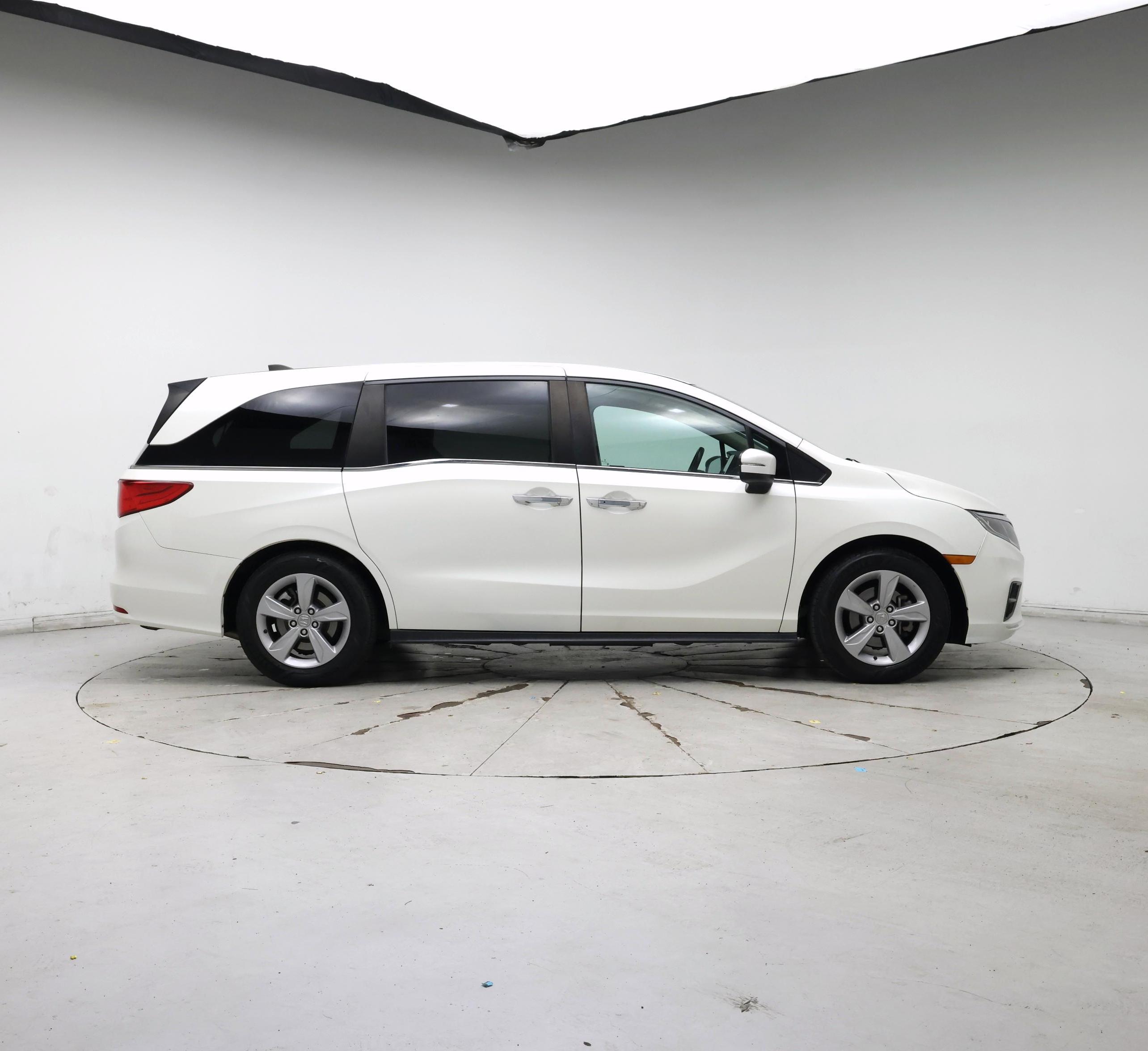 Thumbnail: 2019 Honda Odyssey - 7
