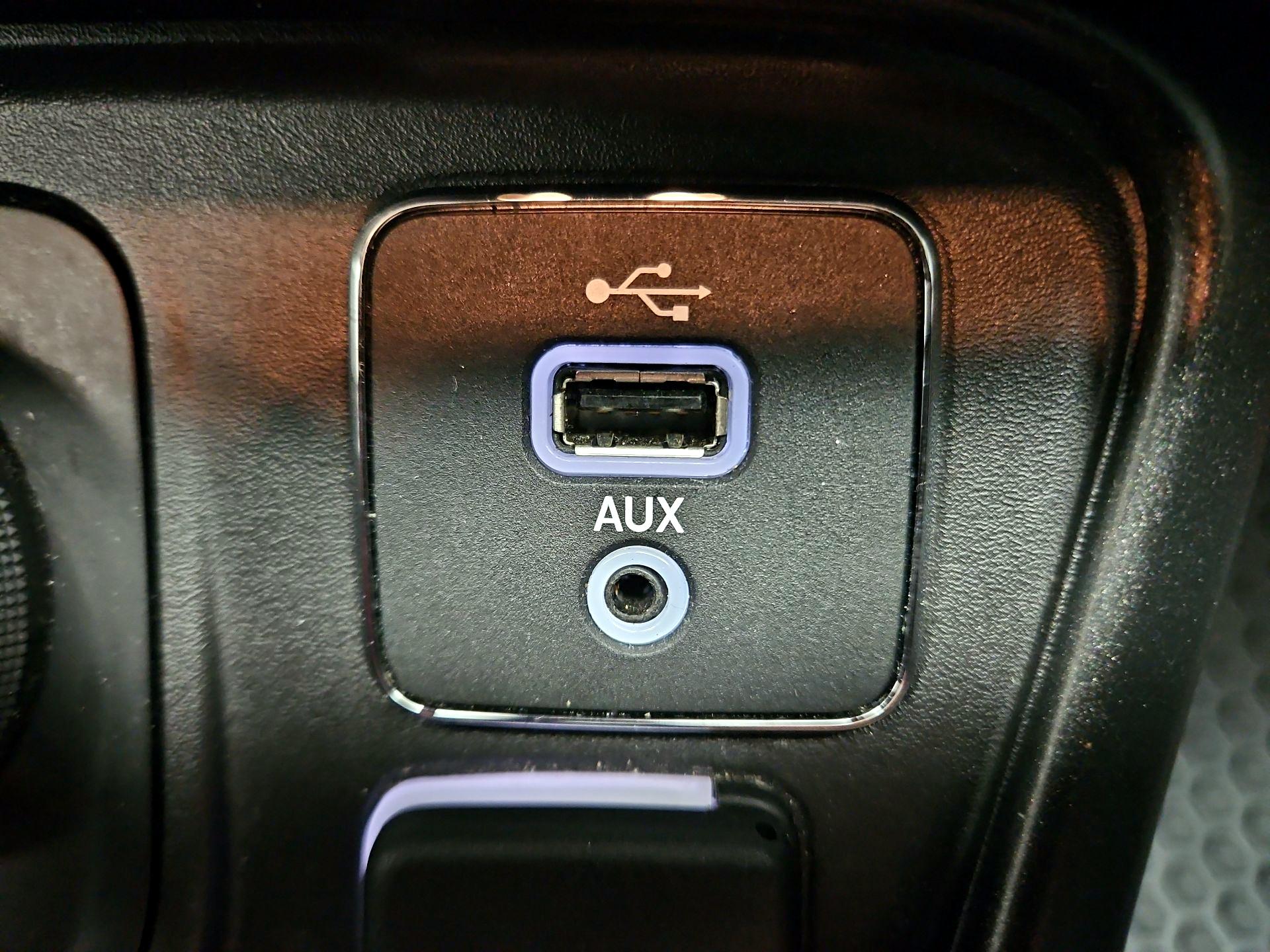 Thumbnail: 2018 Jeep Compass - 18