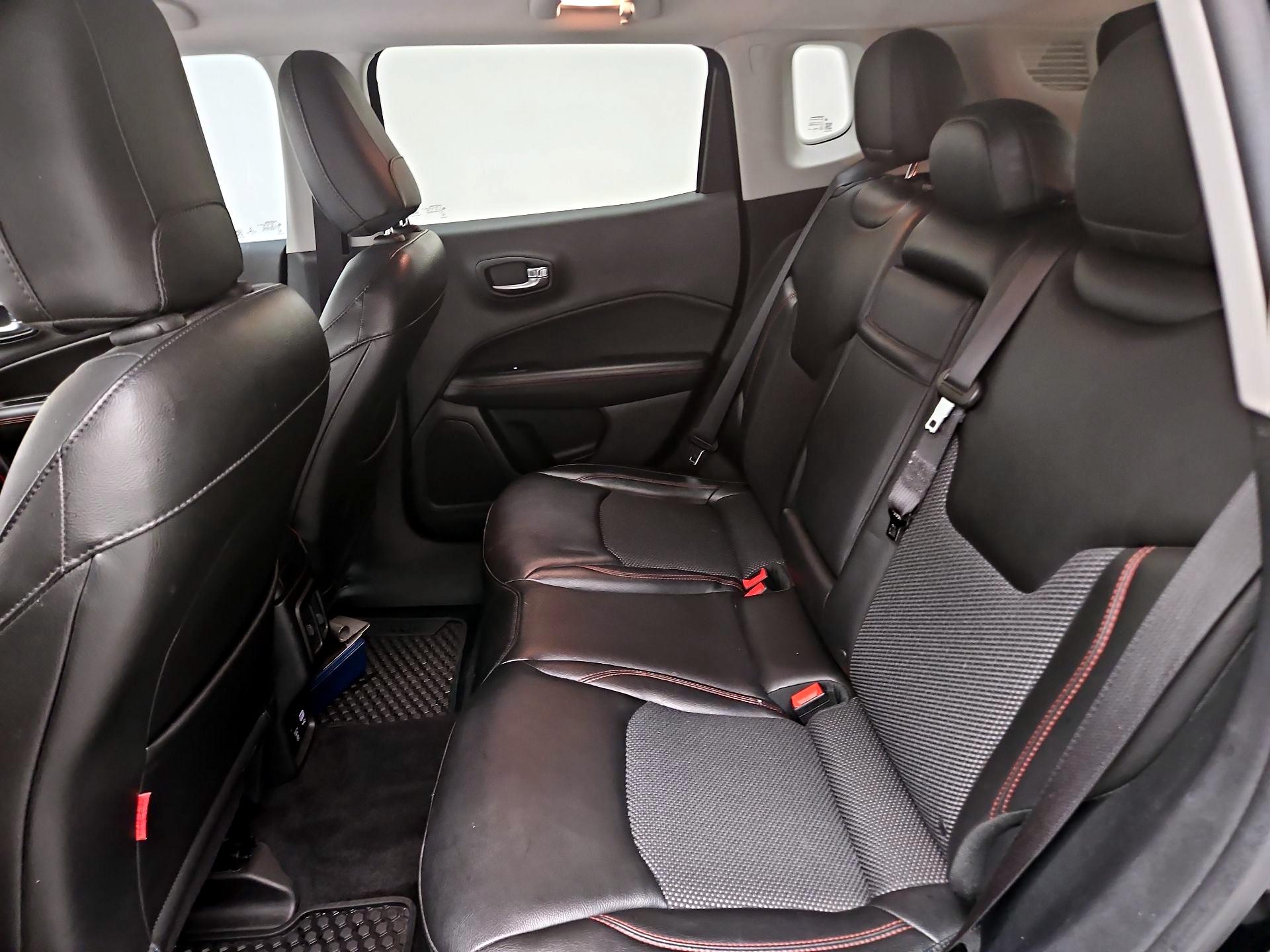 Thumbnail: 2018 Jeep Compass - 19