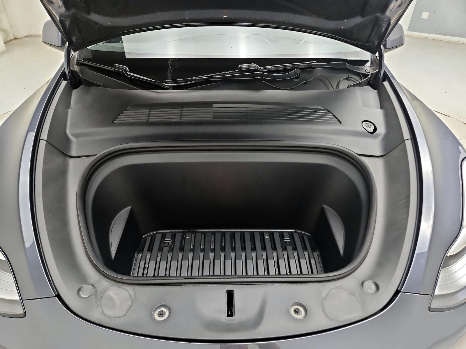2020 Tesla Model Y Long Range - Photo 24