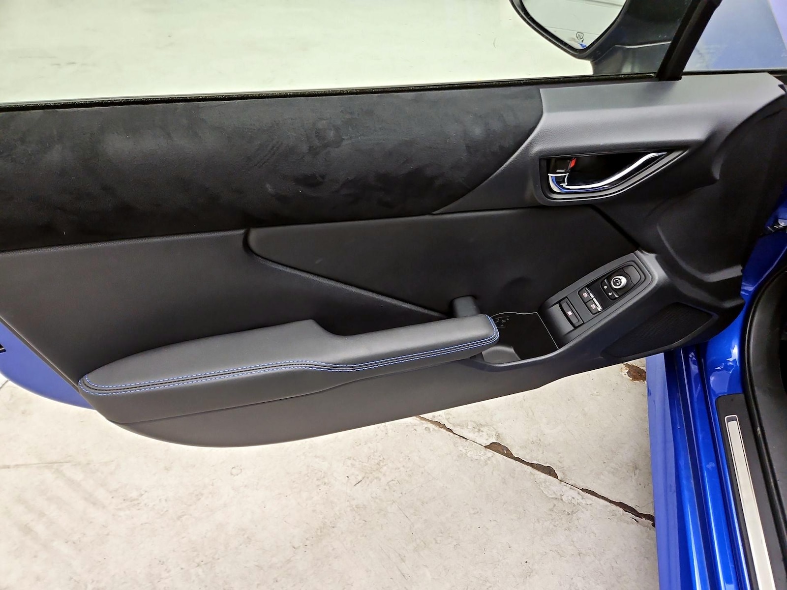 2024 Subaru BRZ tS - Photo 13