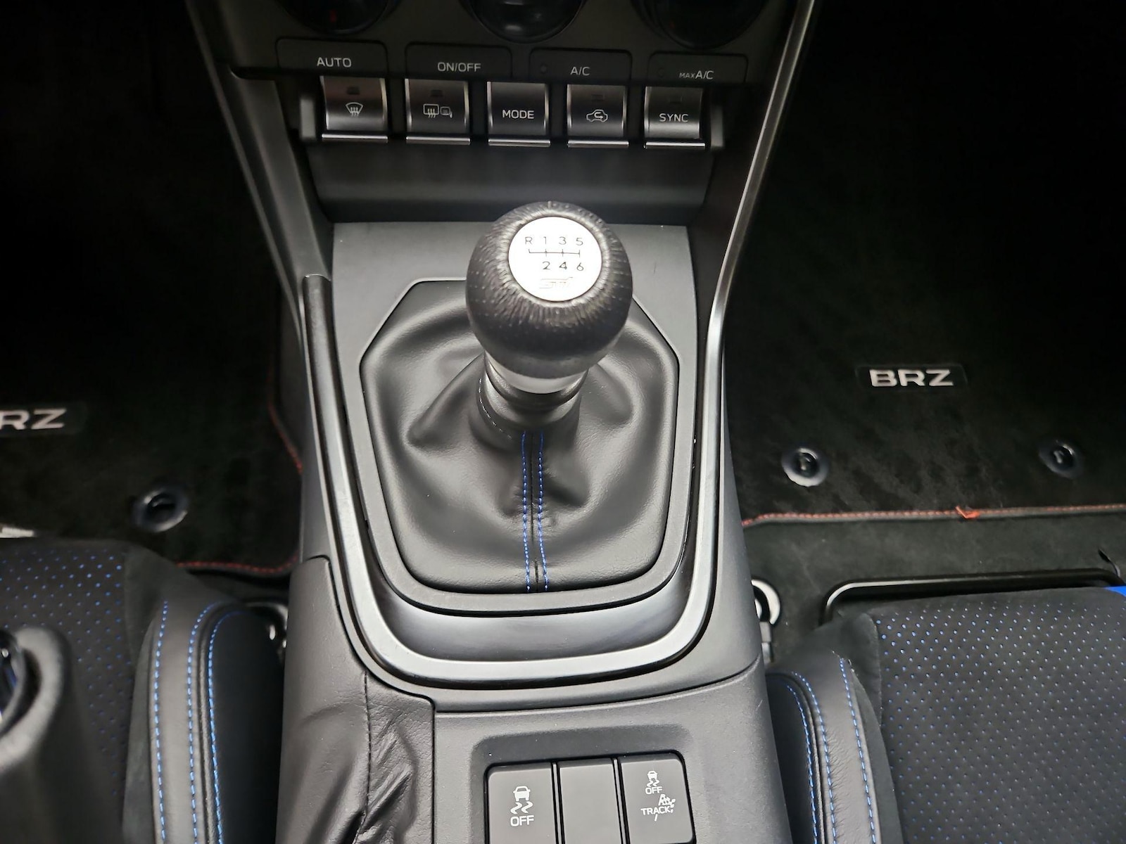 2024 Subaru BRZ tS - Photo 18