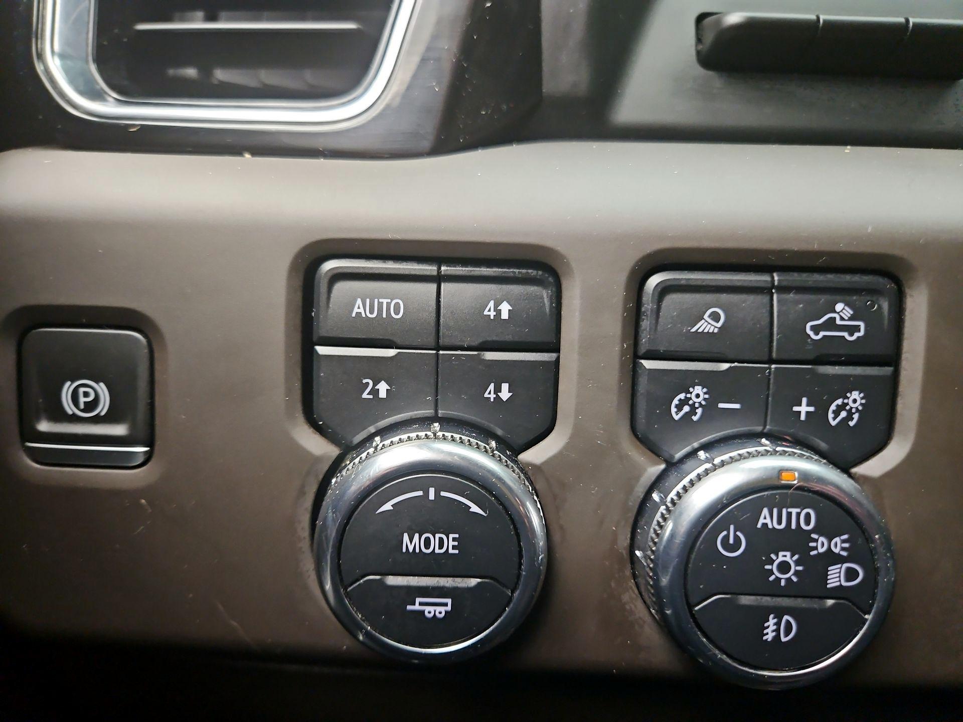 Thumbnail: 2024 GMC Sierra 2500 - 13