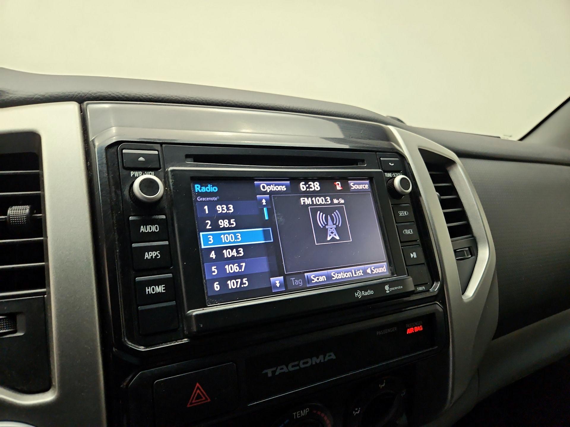 Thumbnail: 2015 Toyota Tacoma - 15