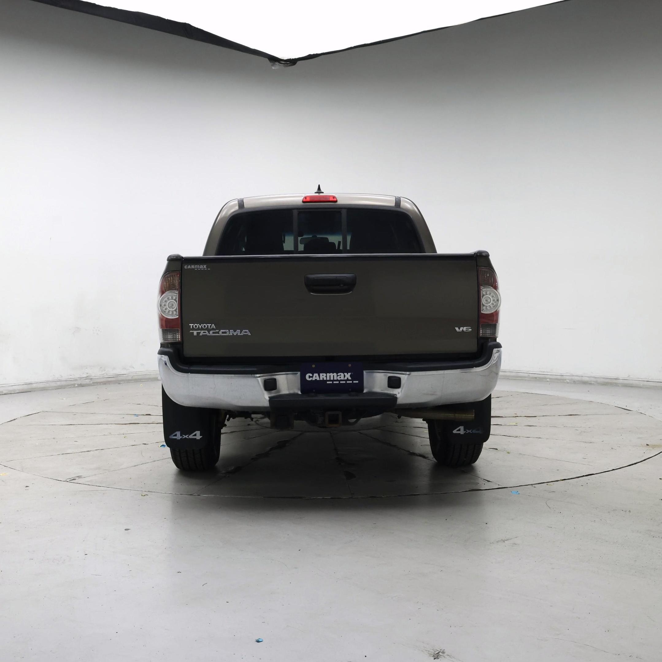 Thumbnail: 2015 Toyota Tacoma - 6